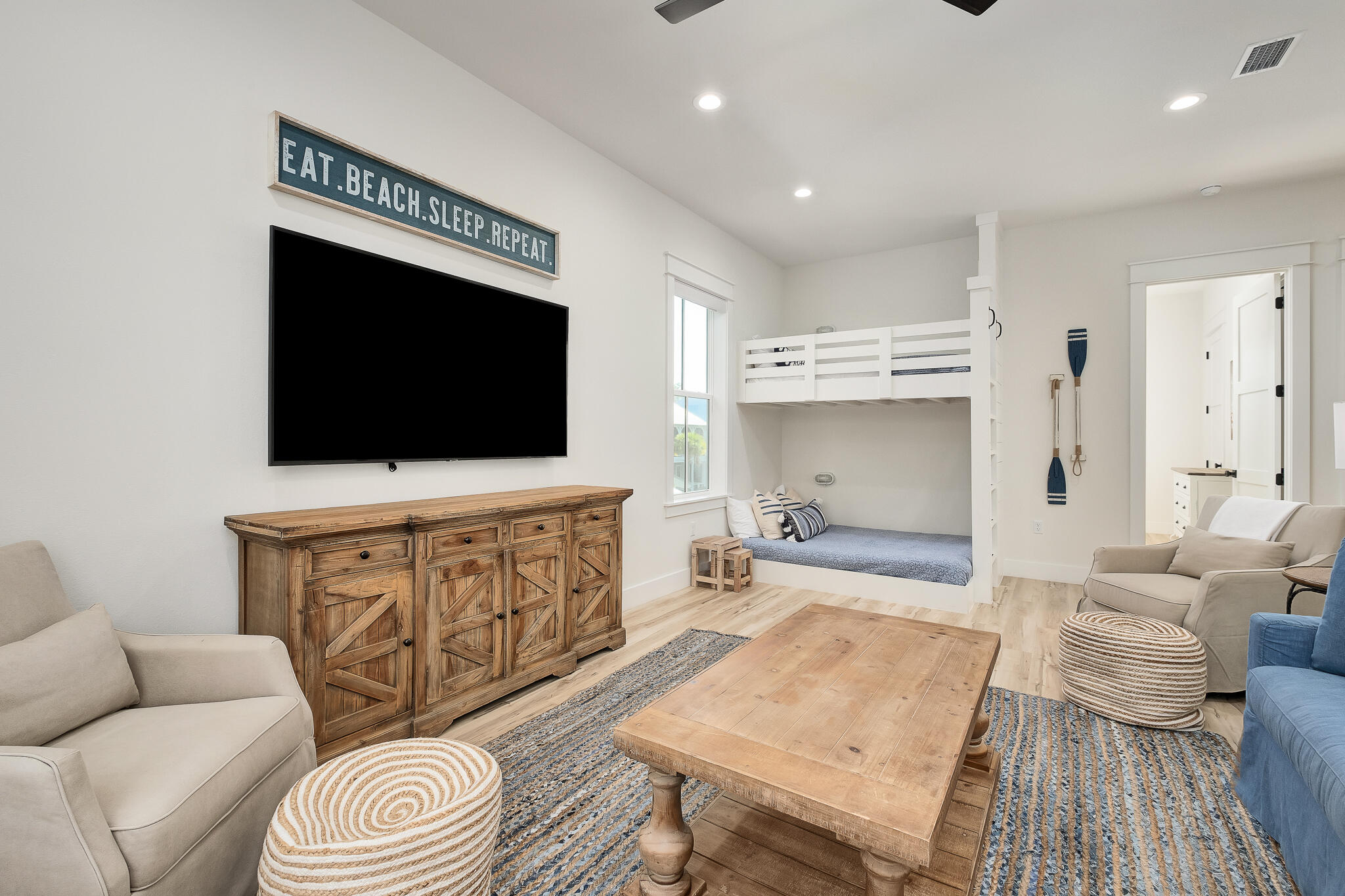 LAKESIDE AT BLUE MOUNTAIN BEACH - Residential