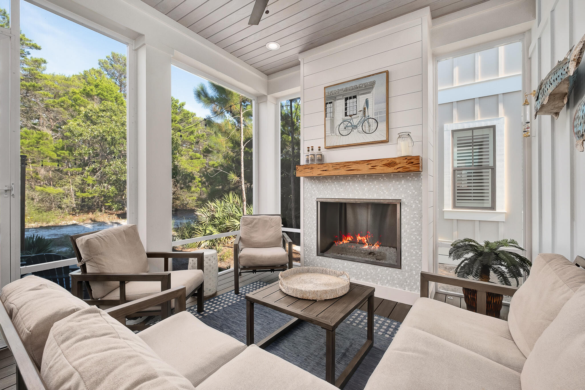 LAKESIDE AT BLUE MOUNTAIN BEACH - Residential