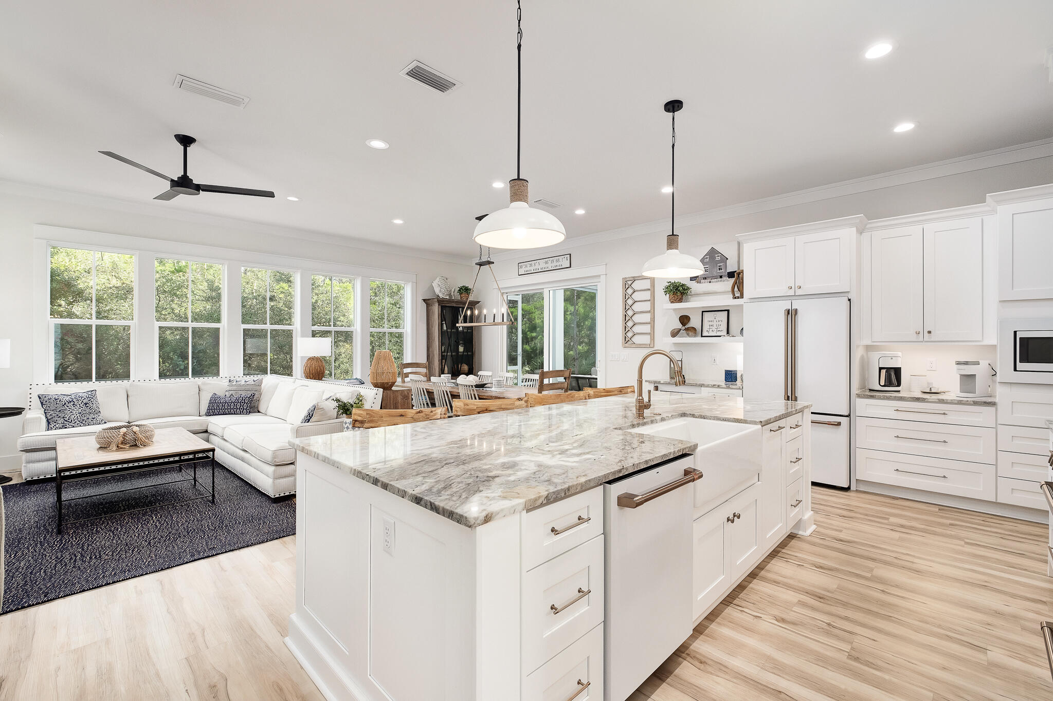 LAKESIDE AT BLUE MOUNTAIN BEACH - Residential