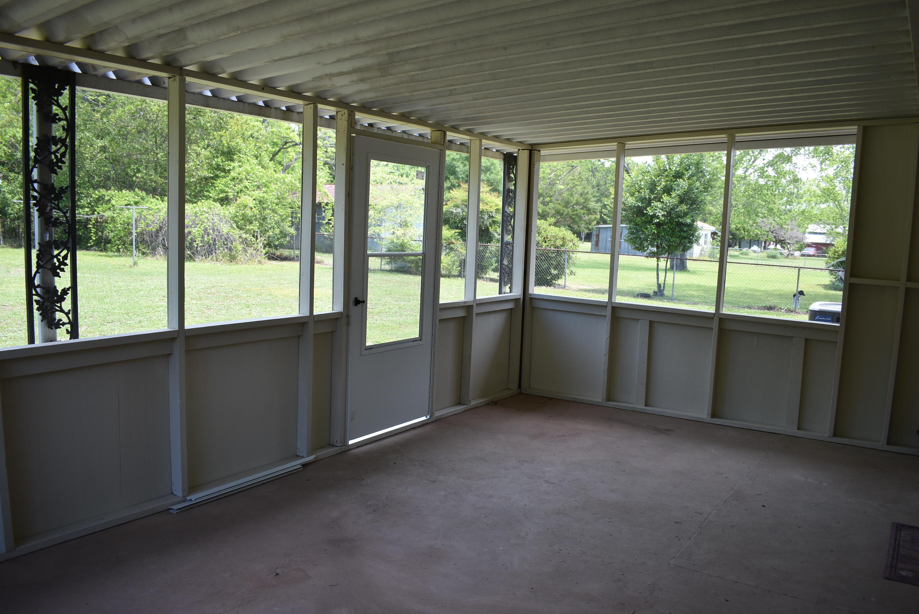 OAKDALE MINI FARMS - Residential