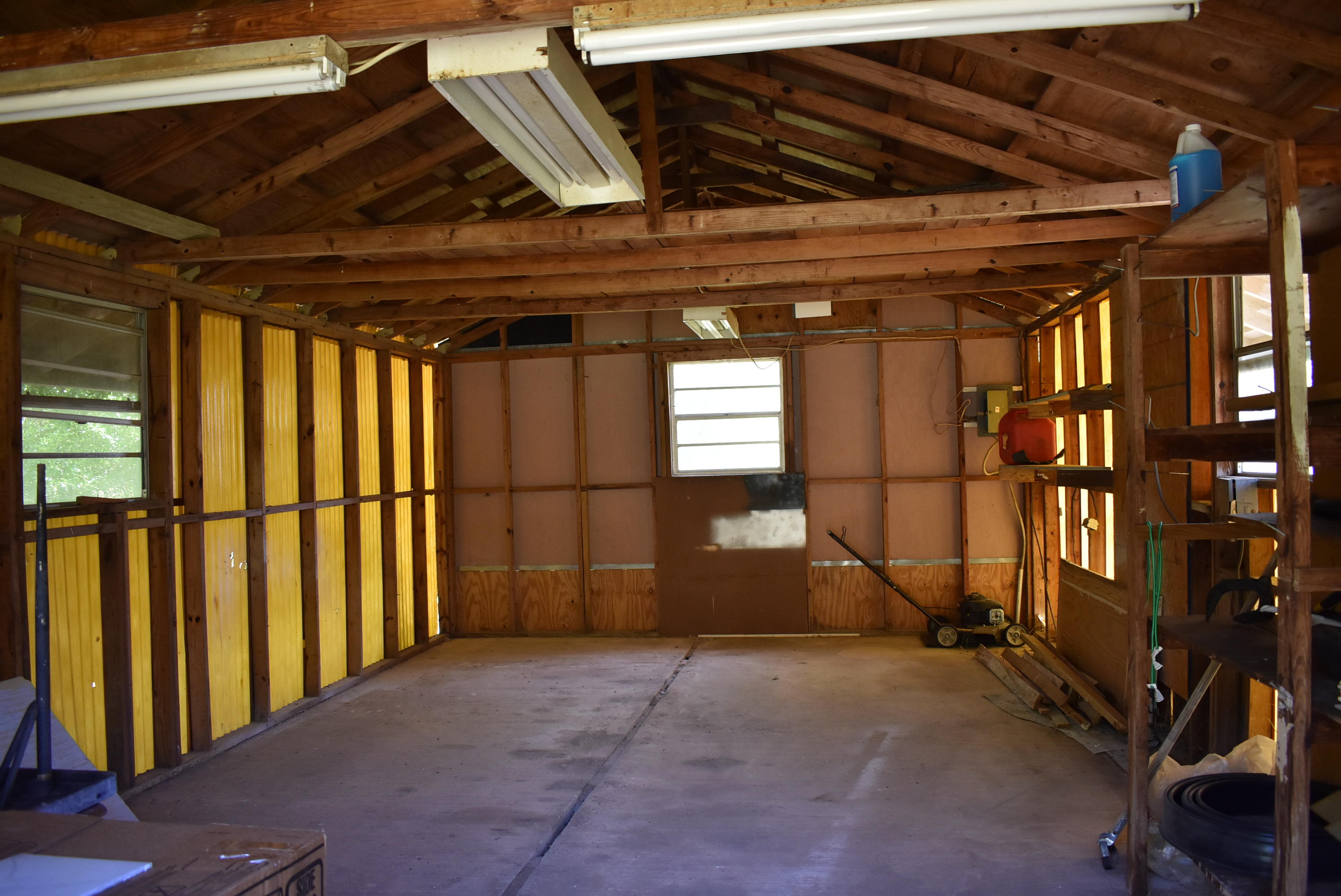 OAKDALE MINI FARMS - Residential