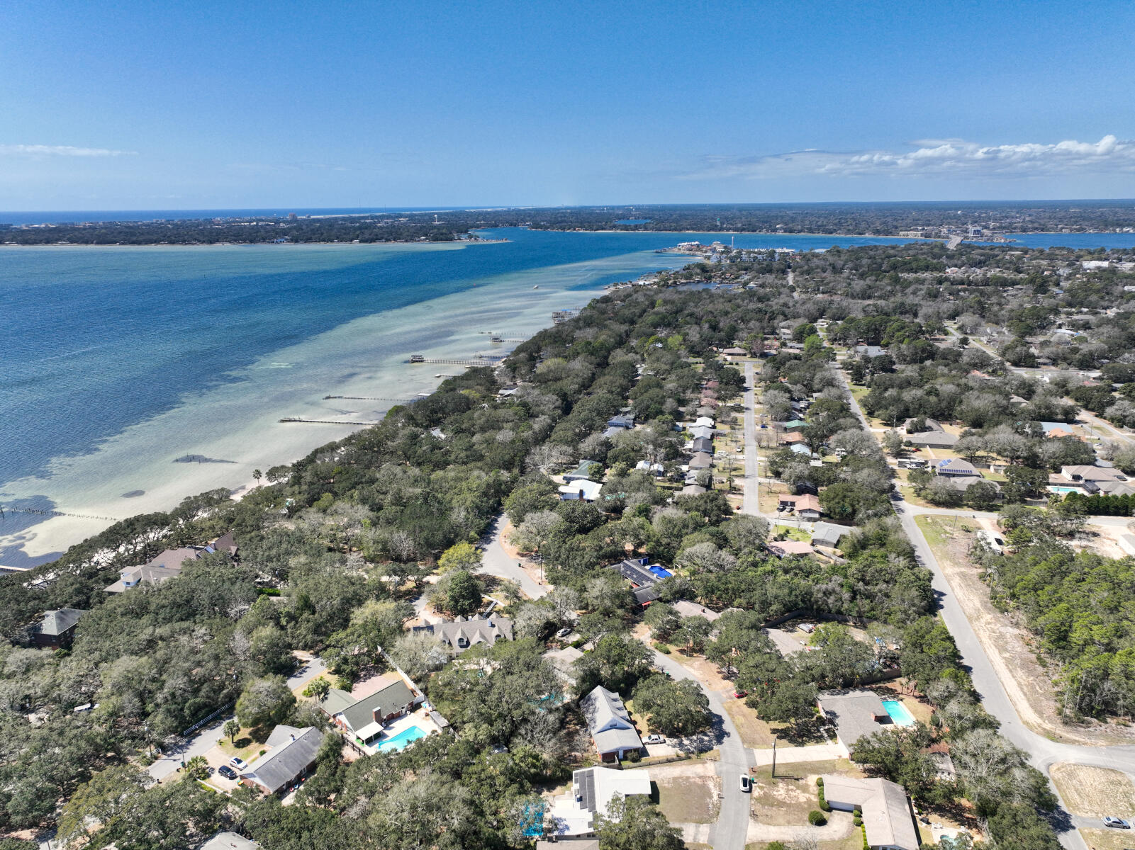 LAKE LORRAINE ESTATES - Residential