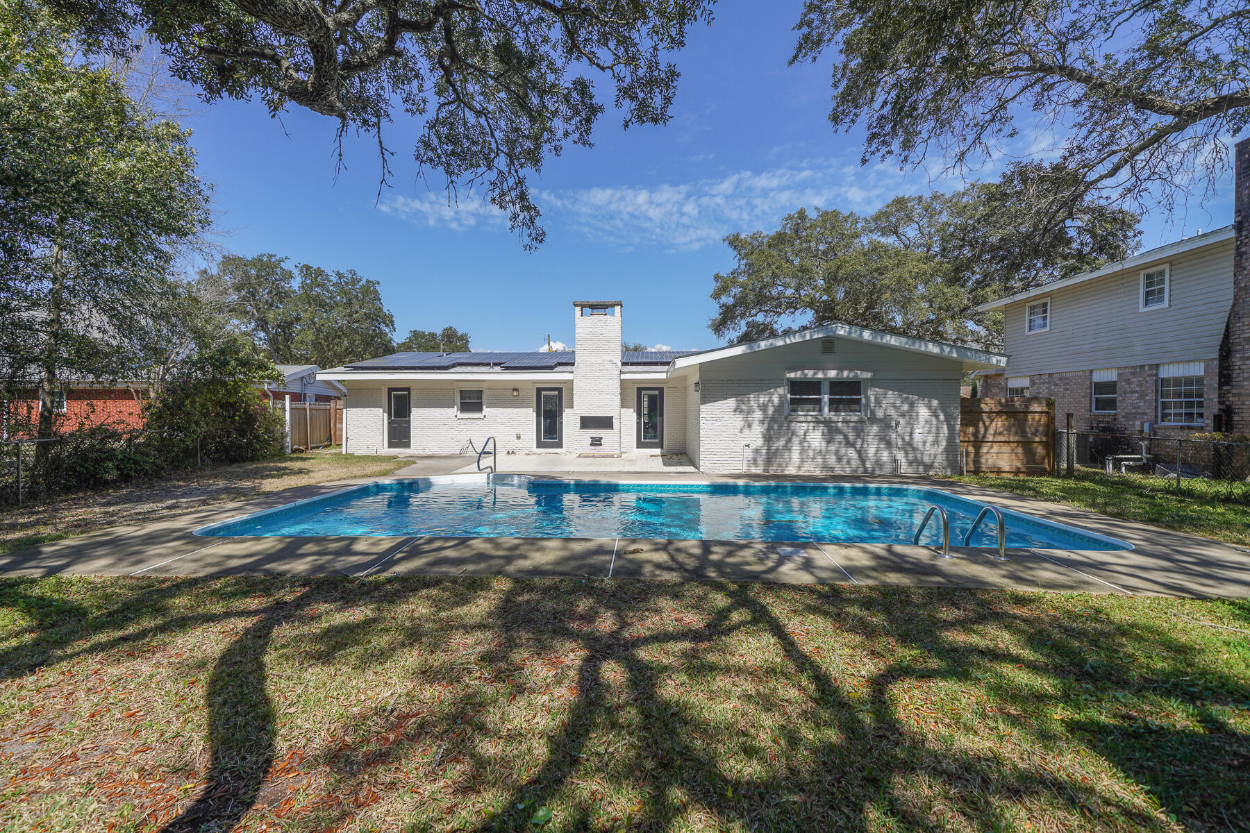 LAKE LORRAINE ESTATES - Residential