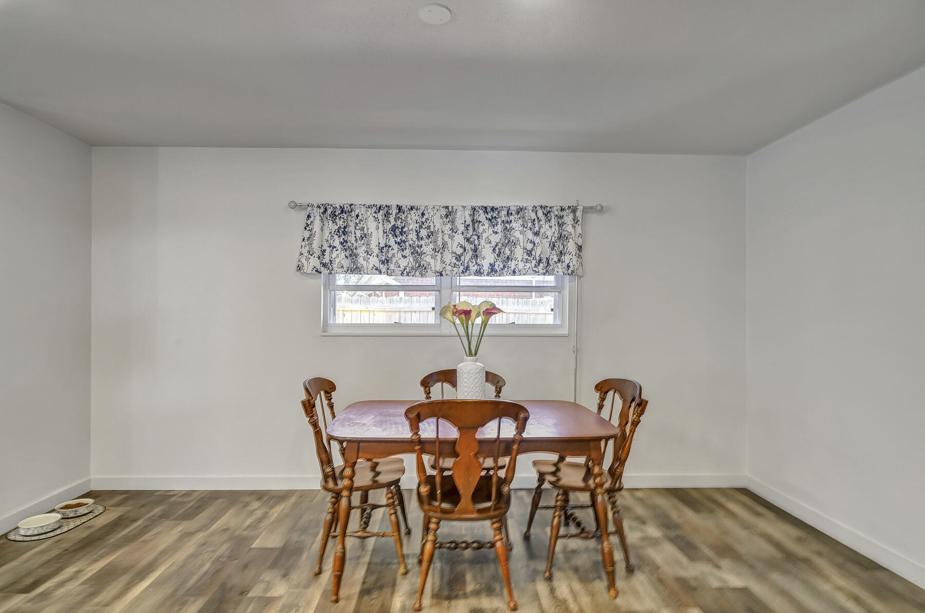 LAKE LORRAINE ESTATES - Residential