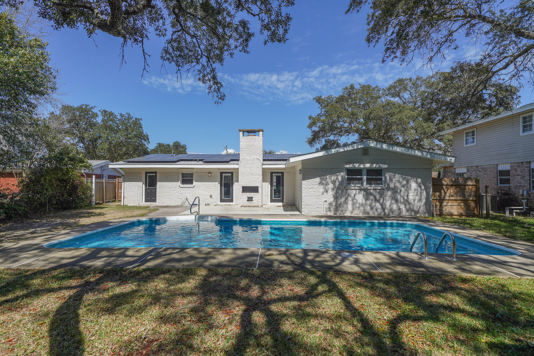 LAKE LORRAINE ESTATES - Residential