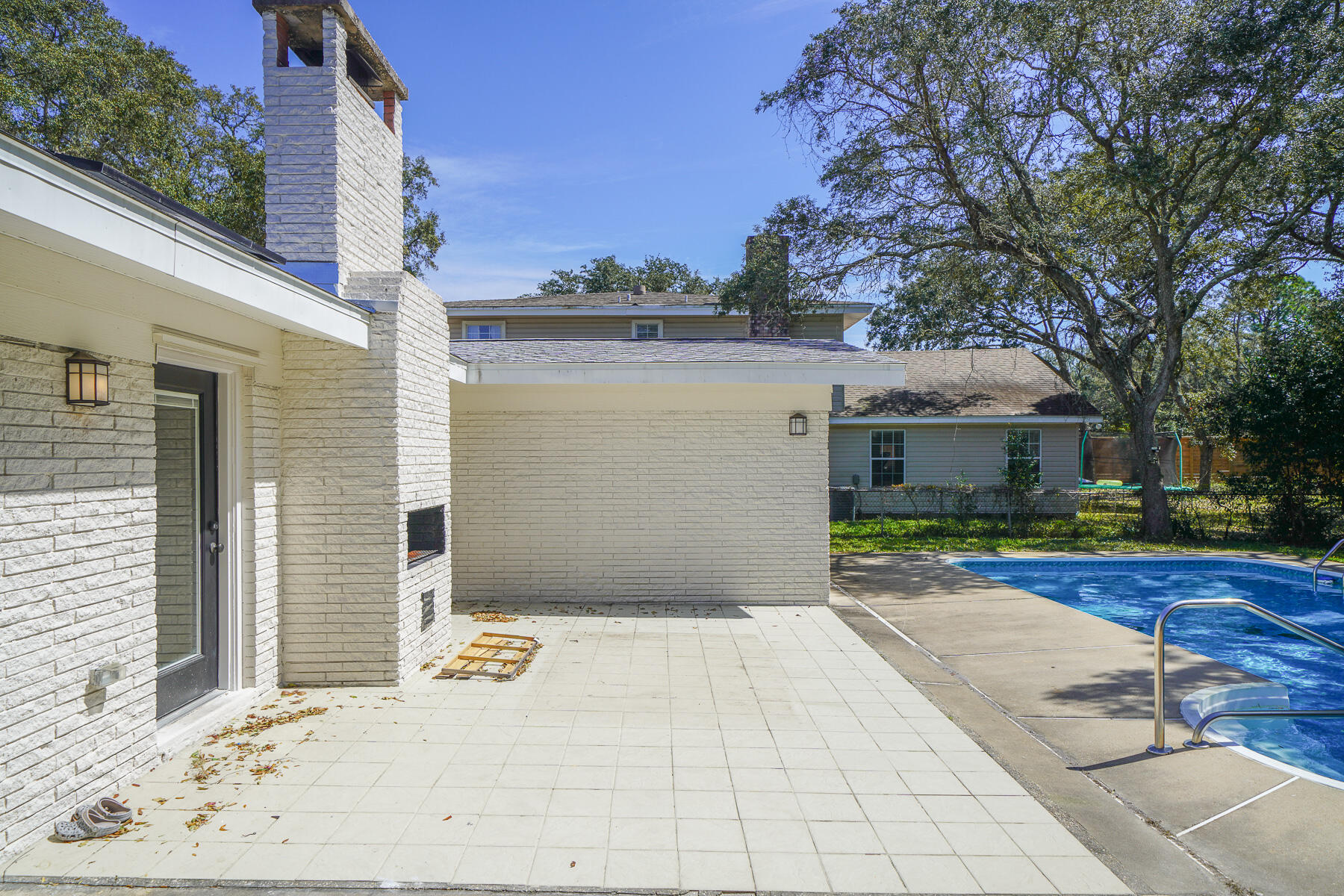 LAKE LORRAINE ESTATES - Residential