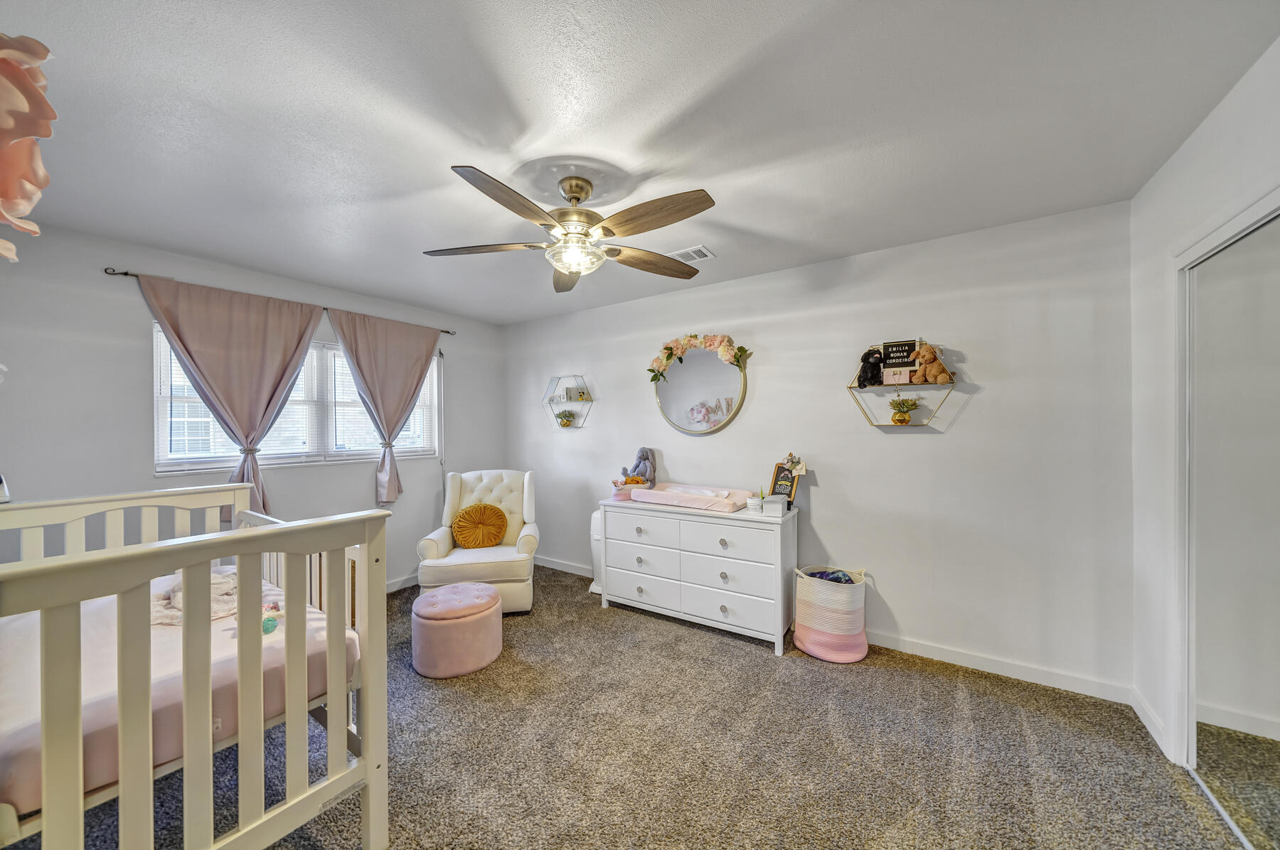 LAKE LORRAINE ESTATES - Residential