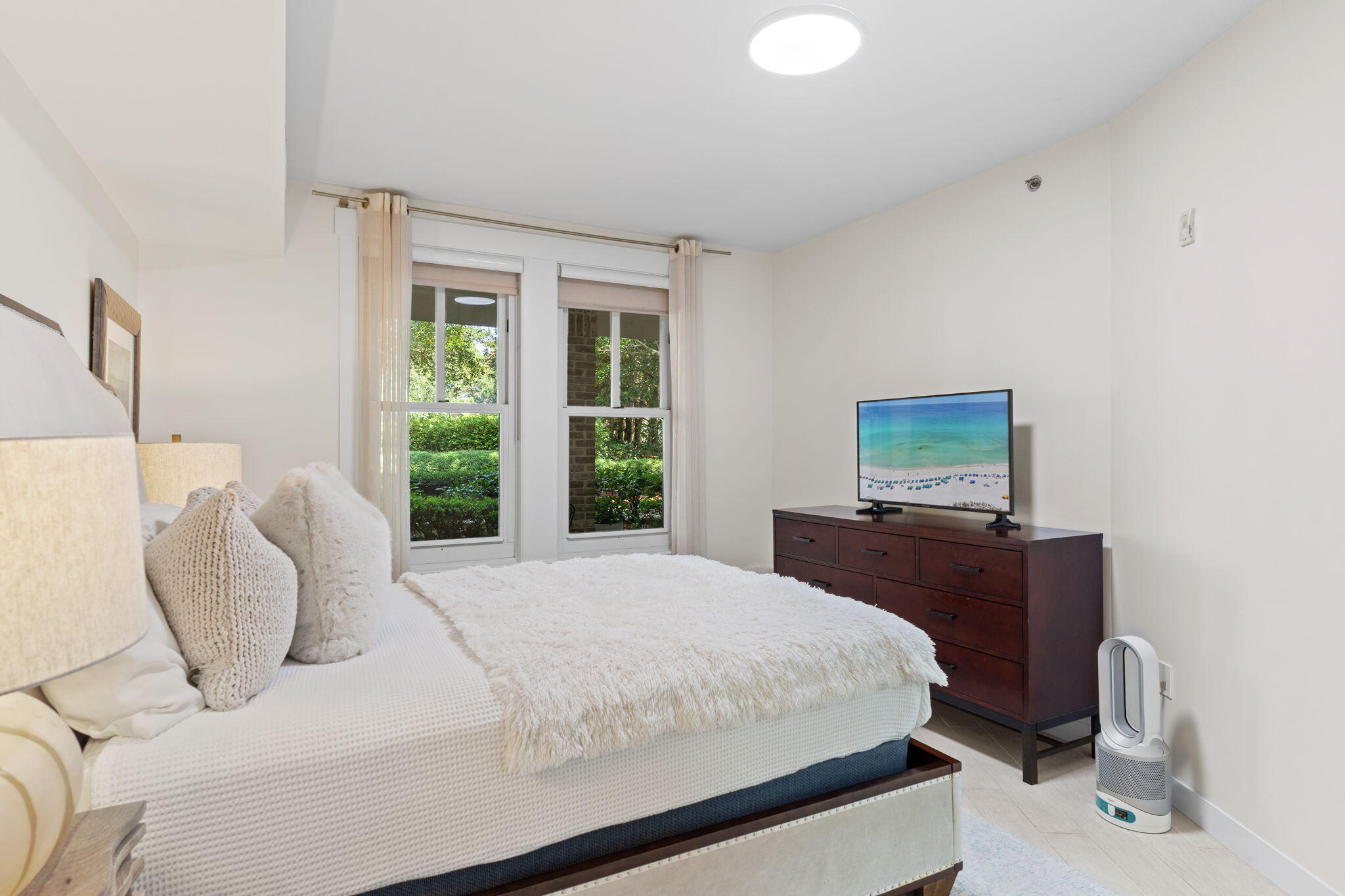 BAHIA CONDO - Residential