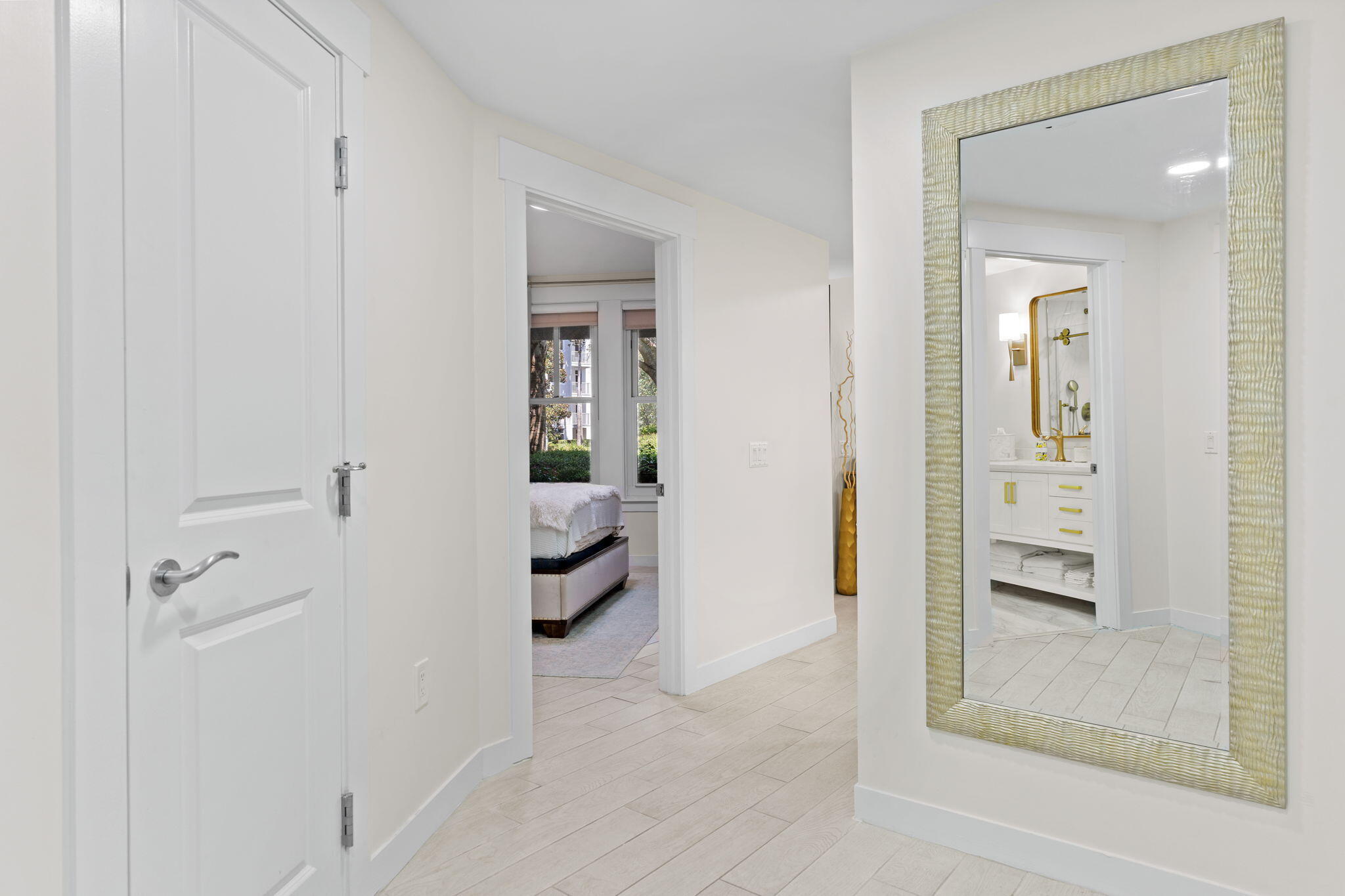 BAHIA CONDO - Residential