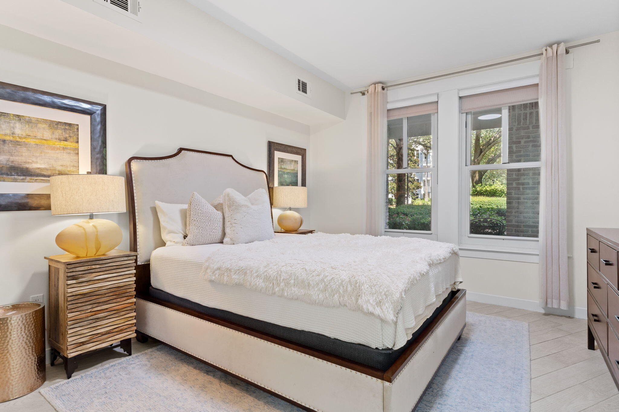 BAHIA CONDO - Residential