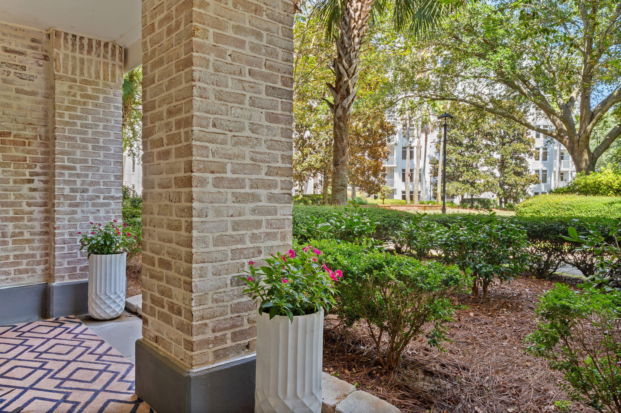 BAHIA CONDO - Residential