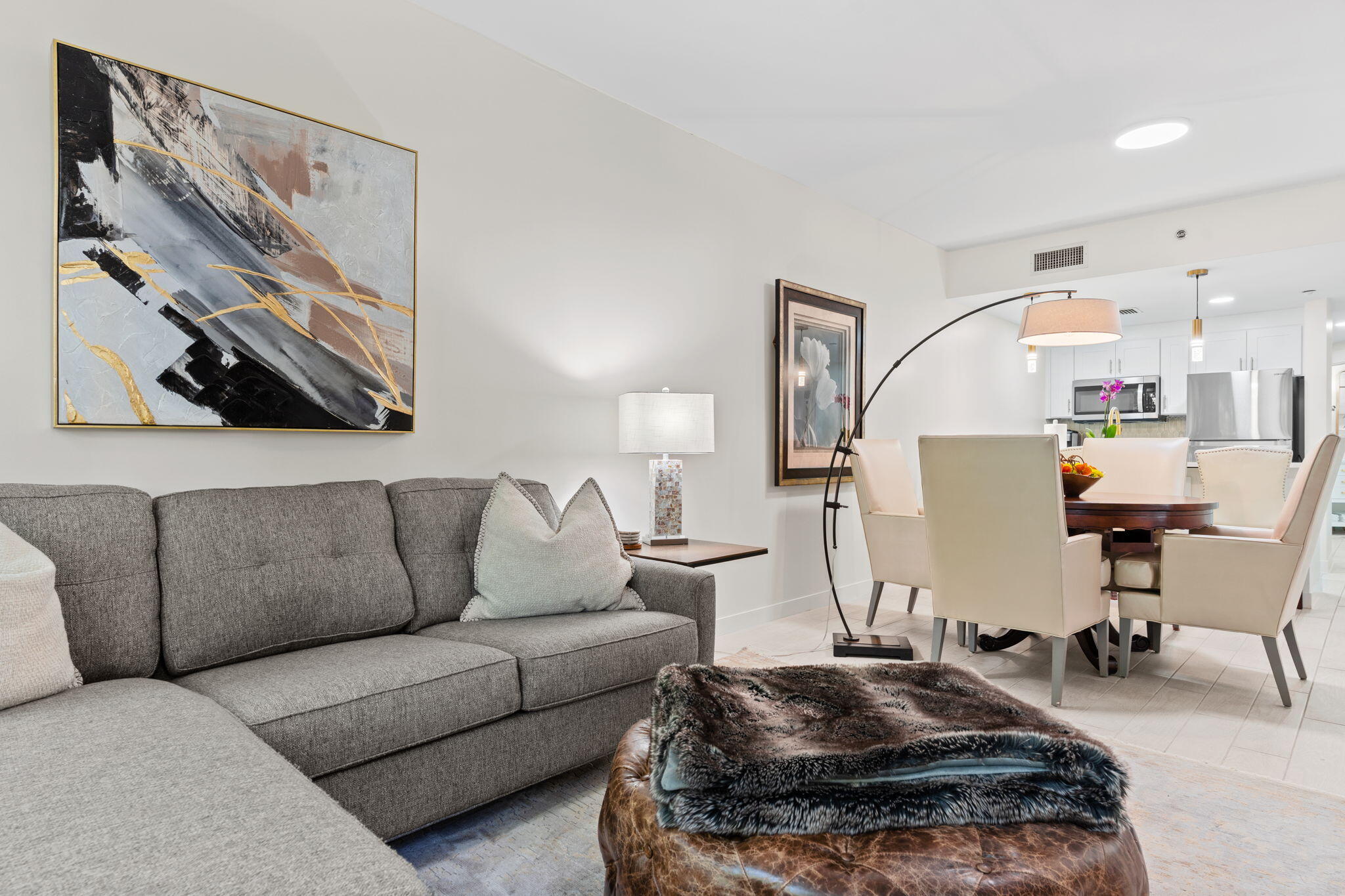 BAHIA CONDO - Residential