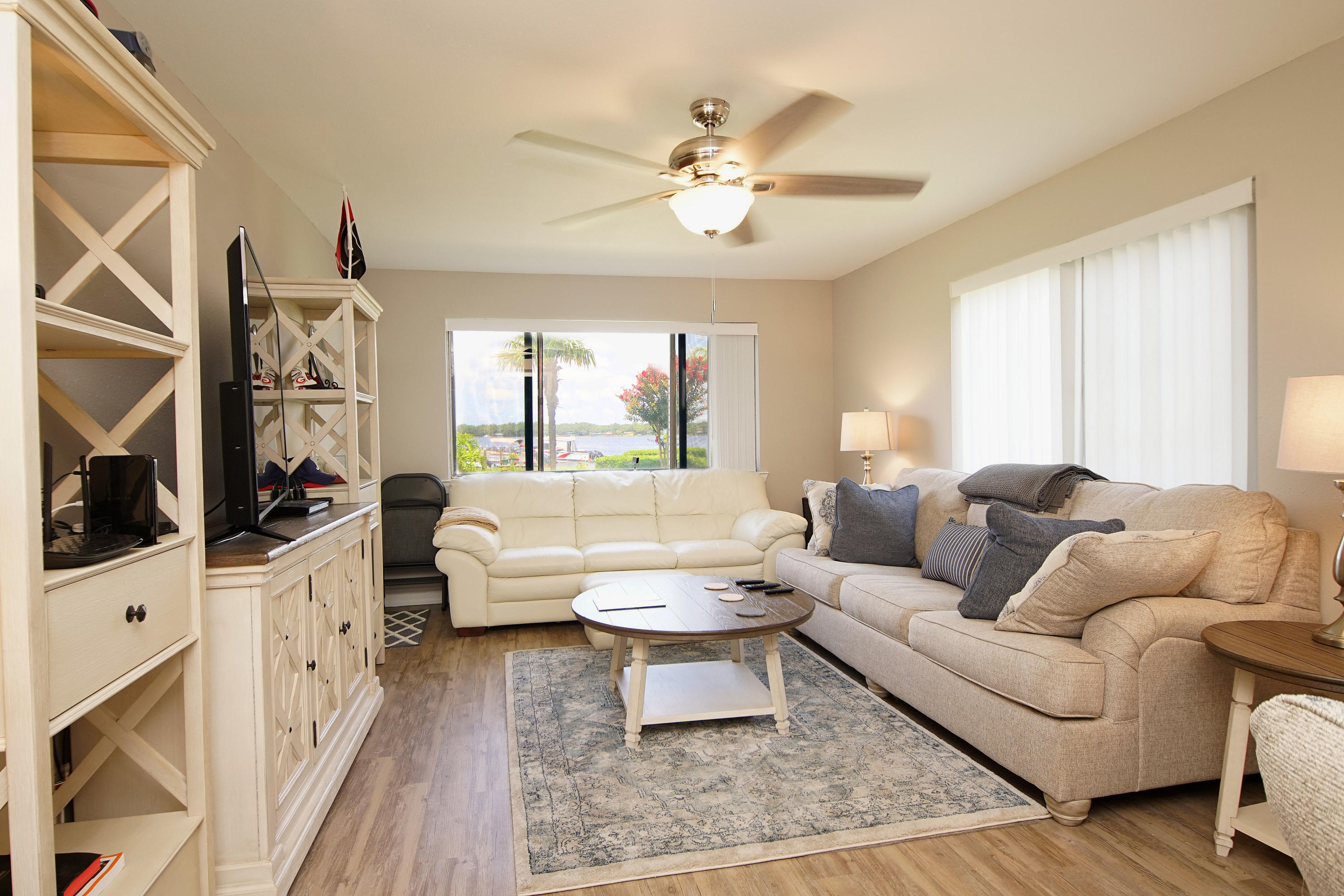 BAYVIEW WATERS CONDO - Residential