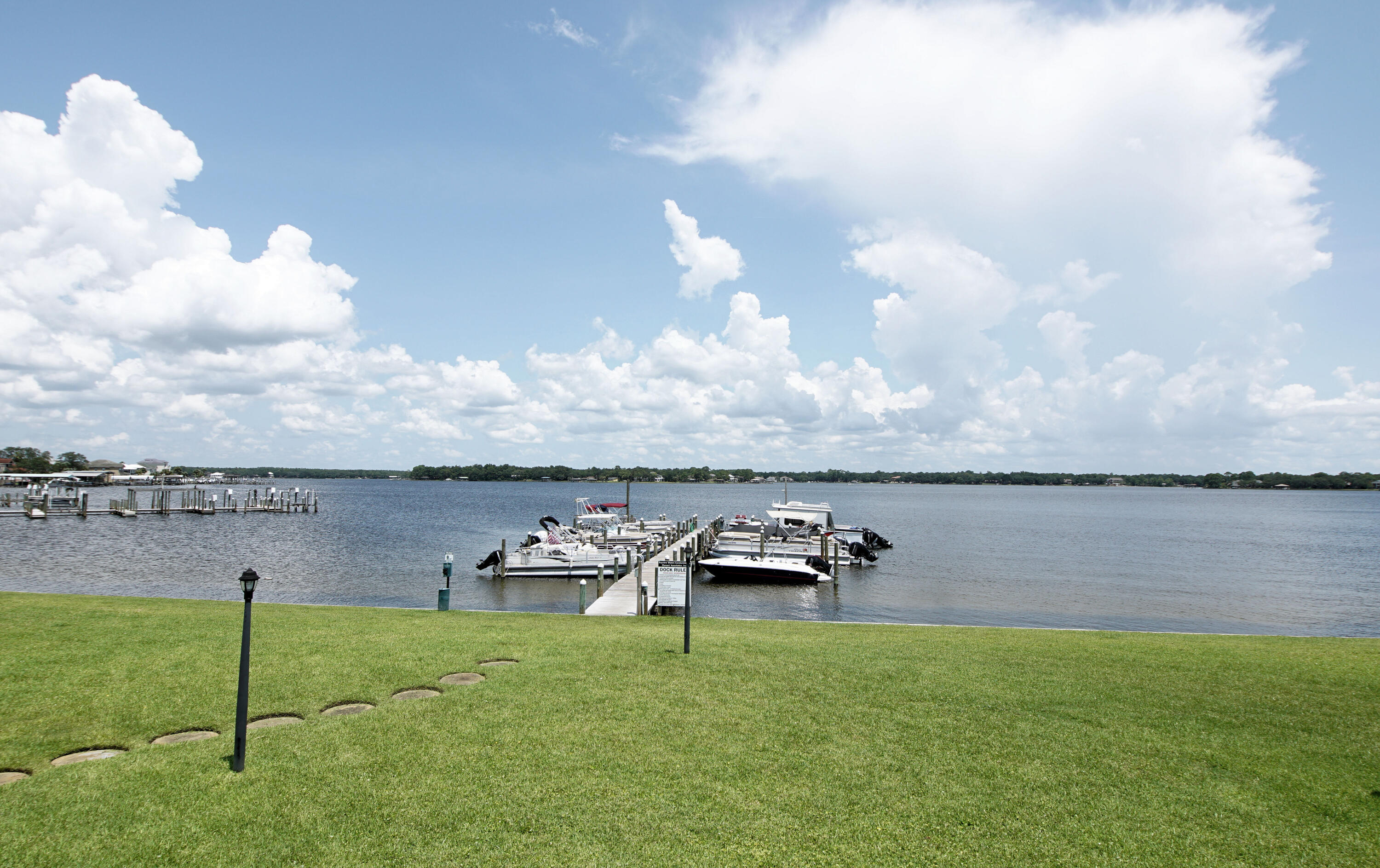 BAYVIEW WATERS CONDO - Residential