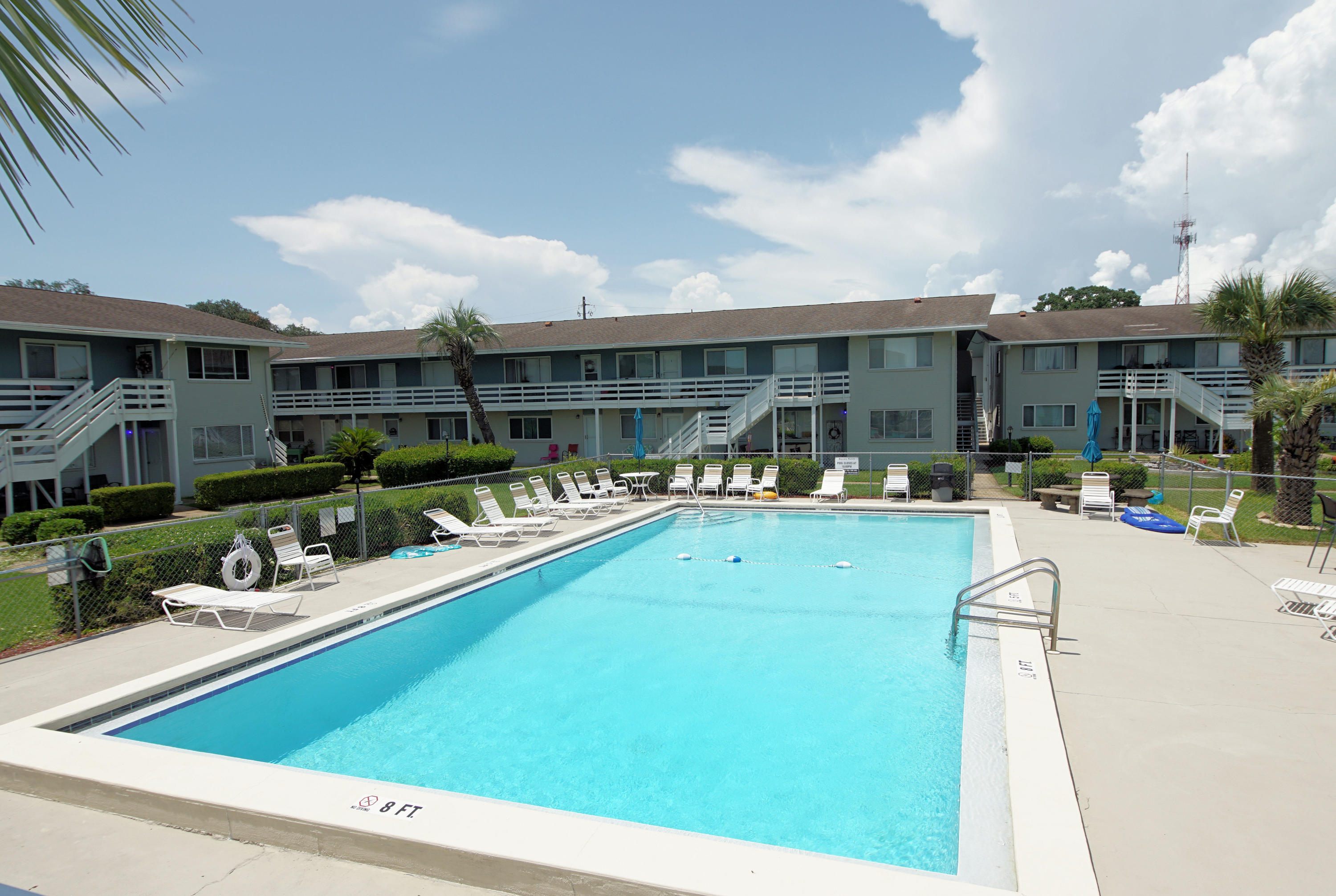 BAYVIEW WATERS CONDO - Residential