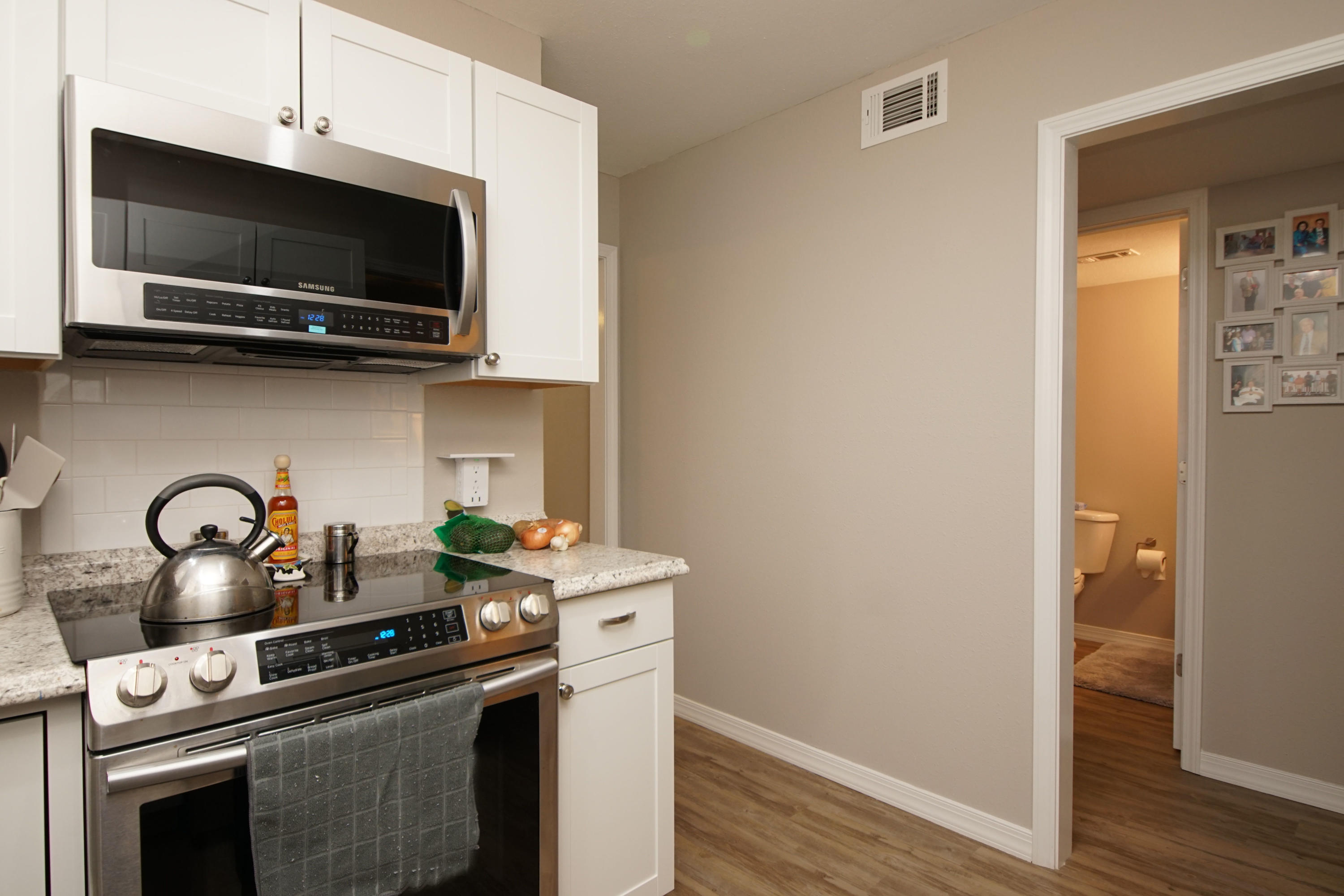 BAYVIEW WATERS CONDO - Residential