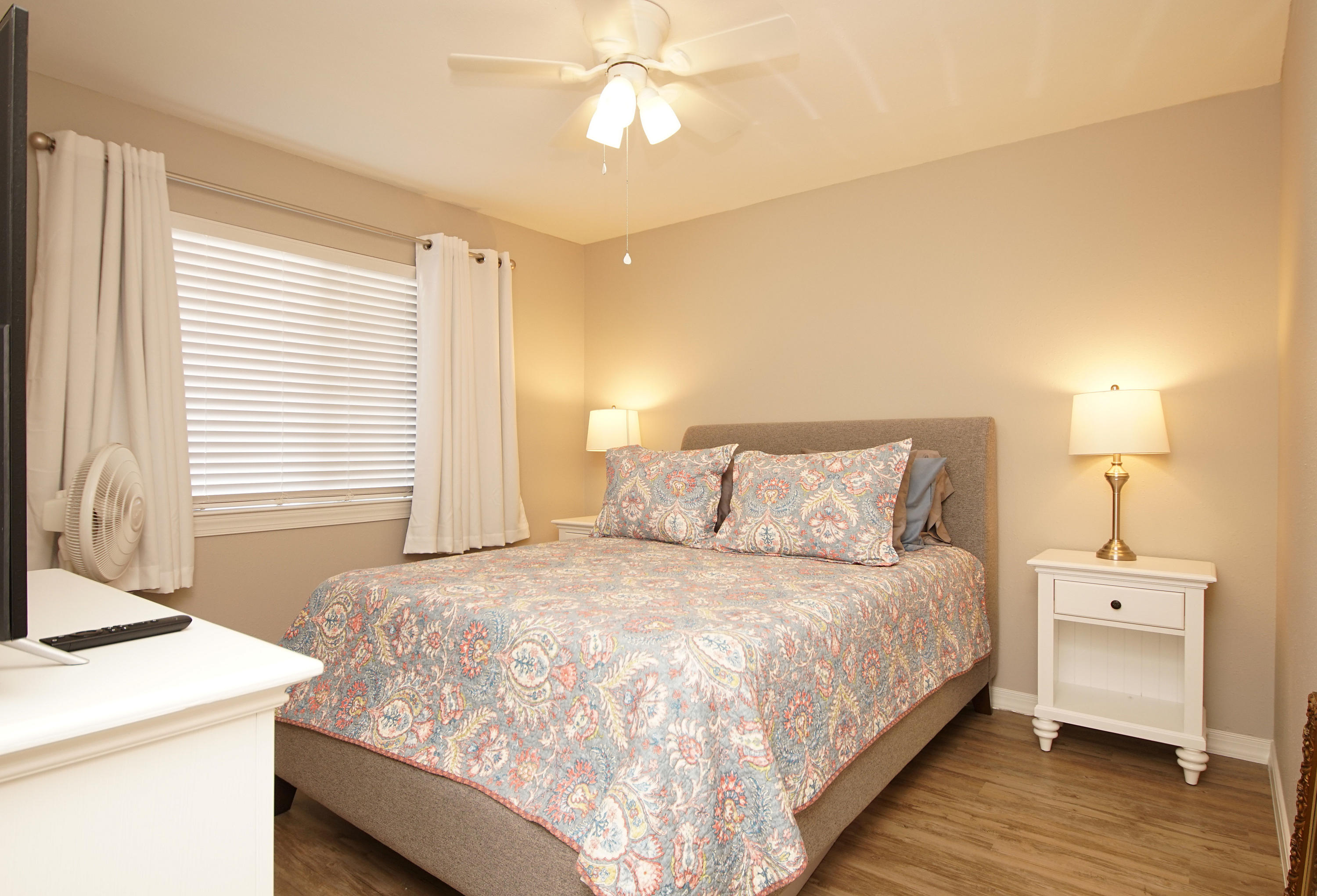 BAYVIEW WATERS CONDO - Residential