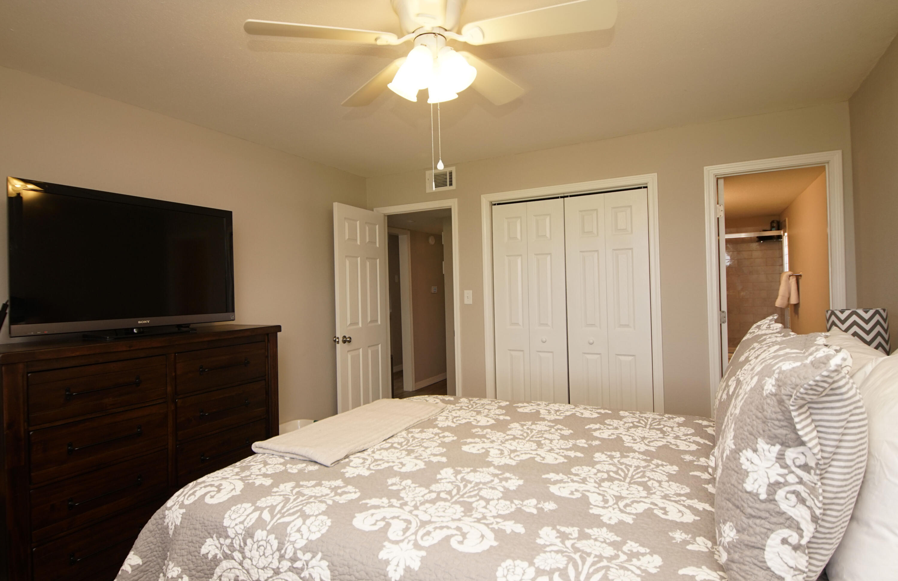 BAYVIEW WATERS CONDO - Residential