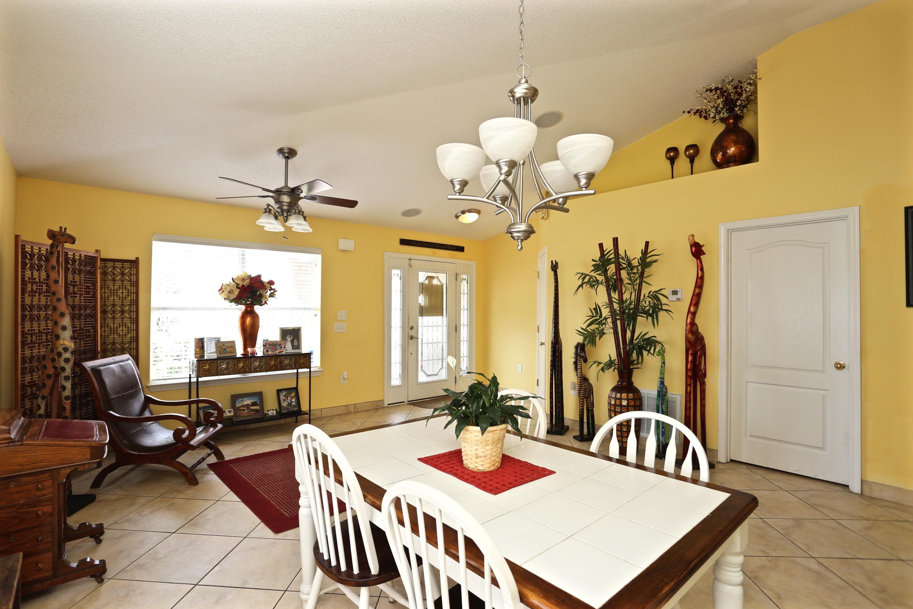 PARADISE RETREAT - Residential