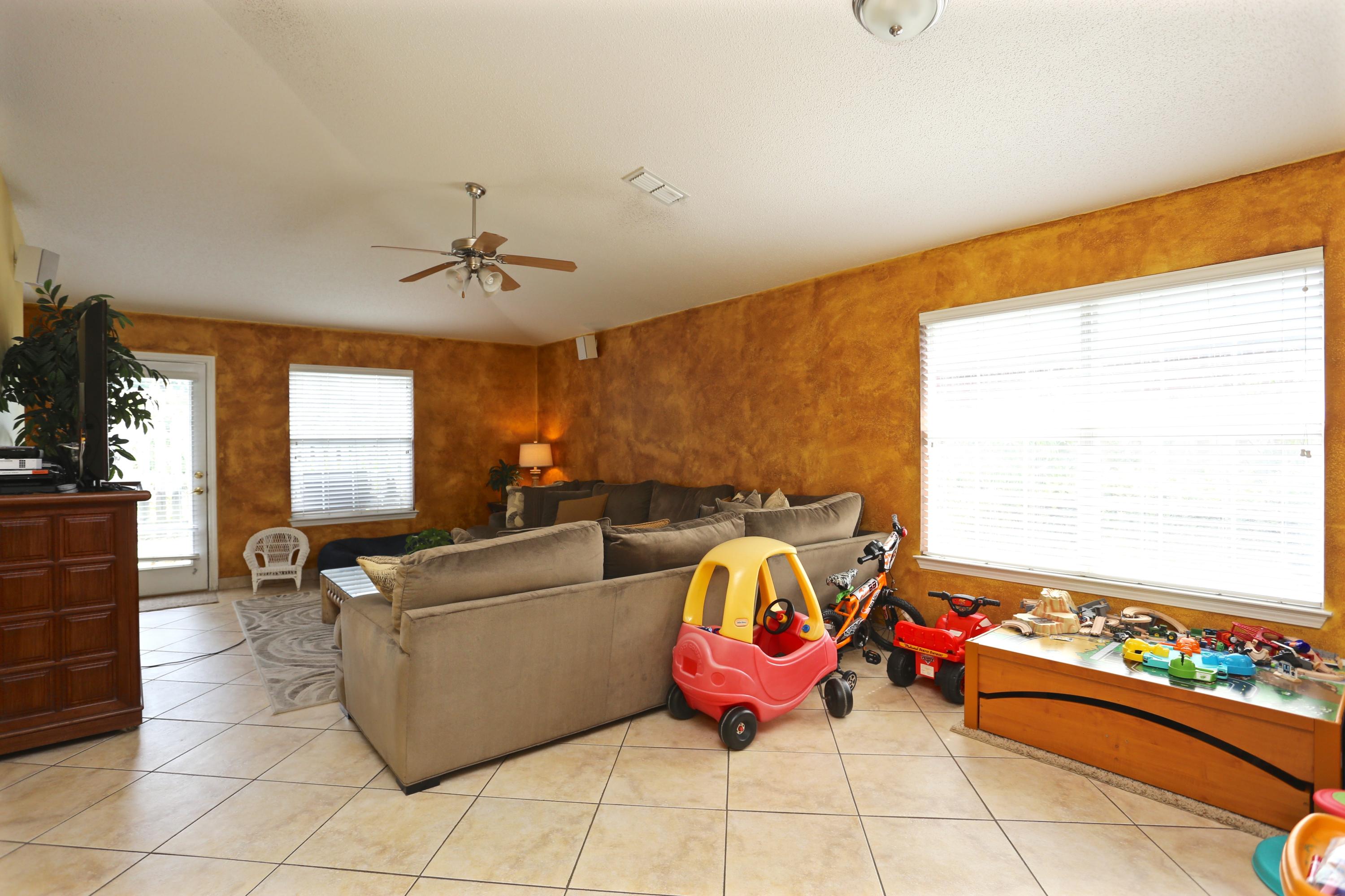 PARADISE RETREAT - Residential