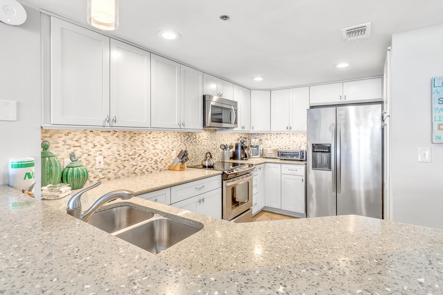 JADE EAST TOWERS CONDO - Residential