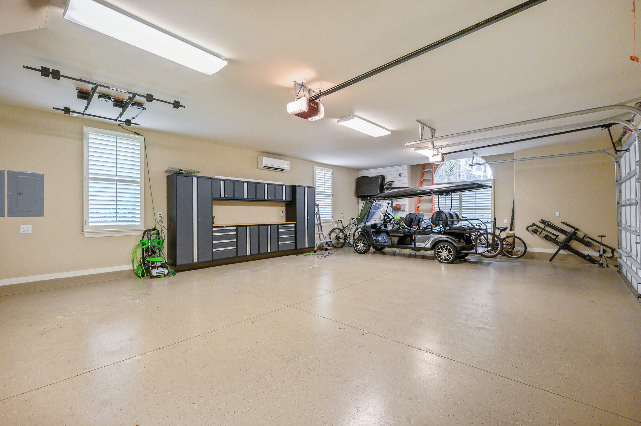 BAYTOWNE AVENUE - Residential