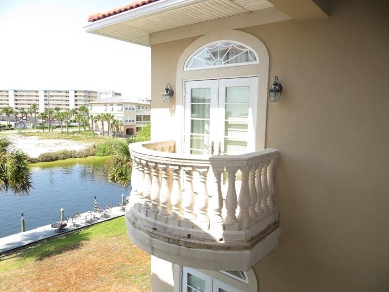 HOLIDAY ISLE - Residential