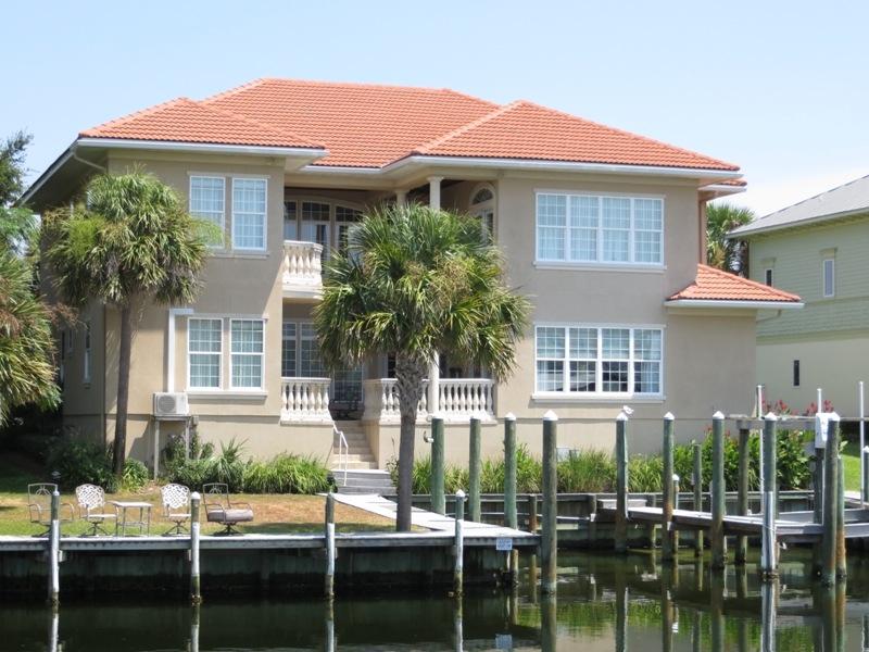 HOLIDAY ISLE - Residential