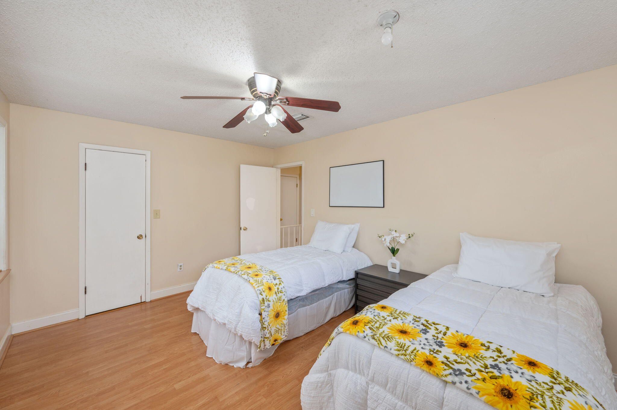 EDGEWATER VILLAGE NORTH - Residential