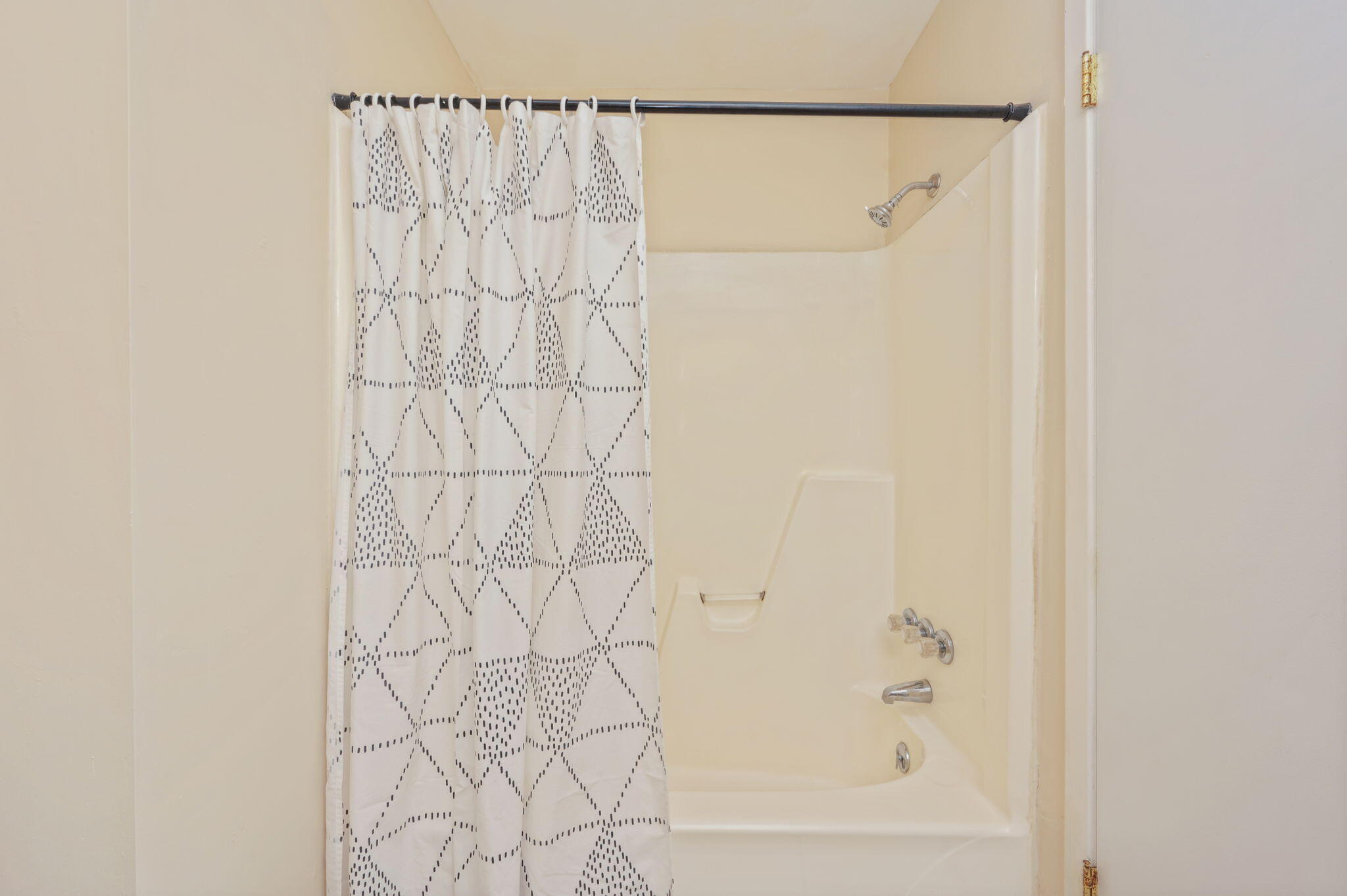 EDGEWATER VILLAGE NORTH - Residential