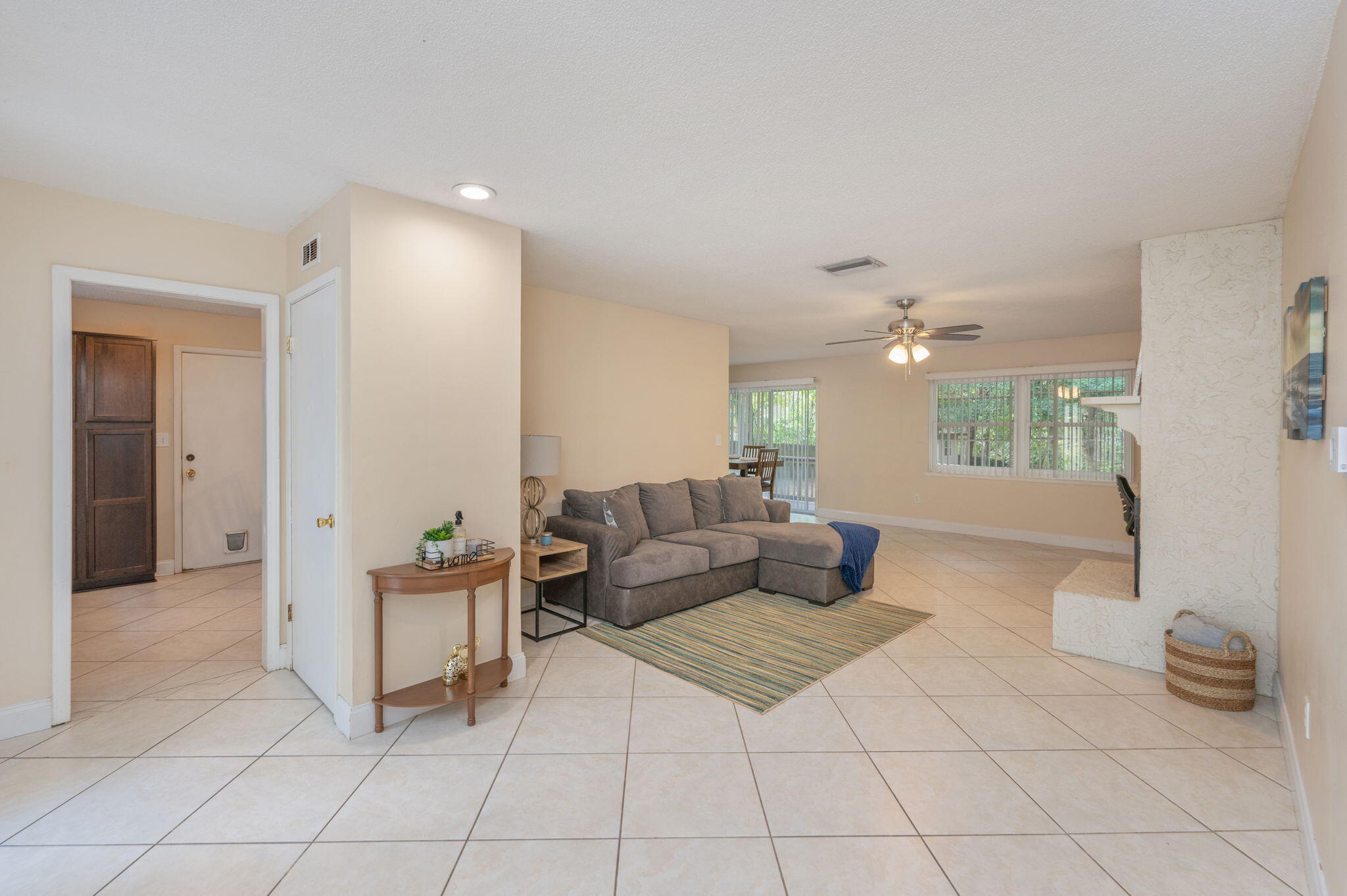 EDGEWATER VILLAGE NORTH - Residential