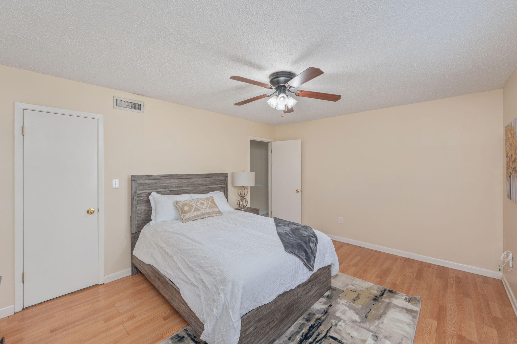 EDGEWATER VILLAGE NORTH - Residential