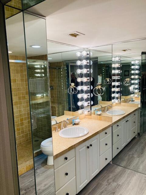 SHORELINE TOWERS 1 - Residential