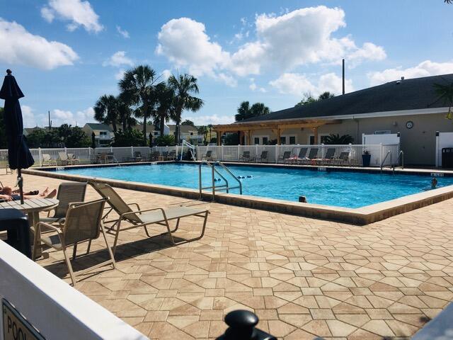 SHORELINE TOWERS 1 - Residential