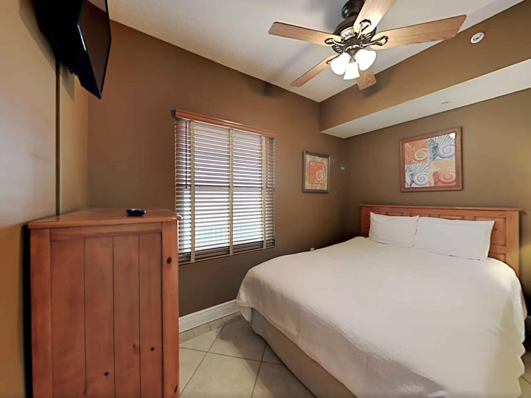 WATERS EDGE - Residential