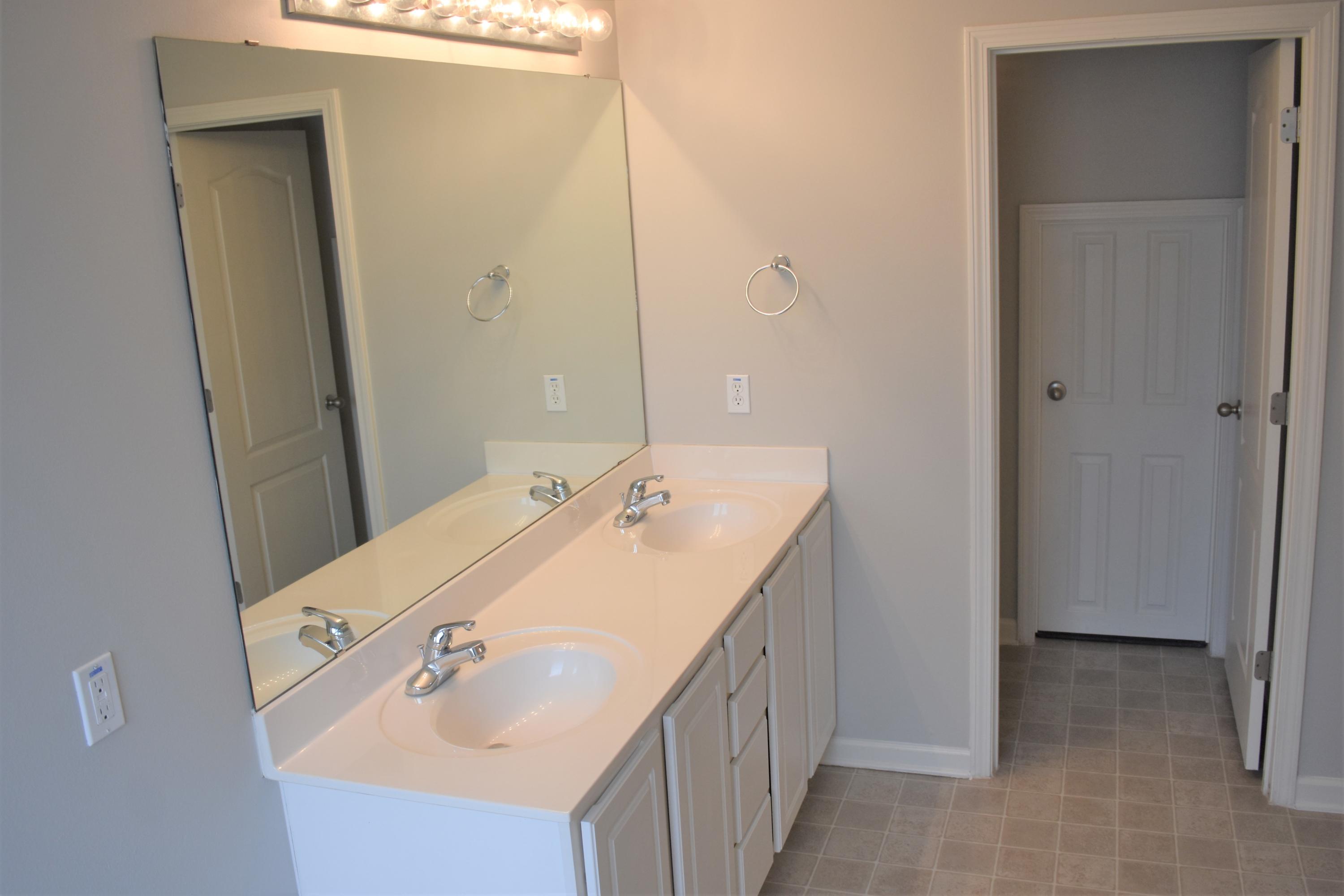 SANDY RIDGE ESTATES - Residential