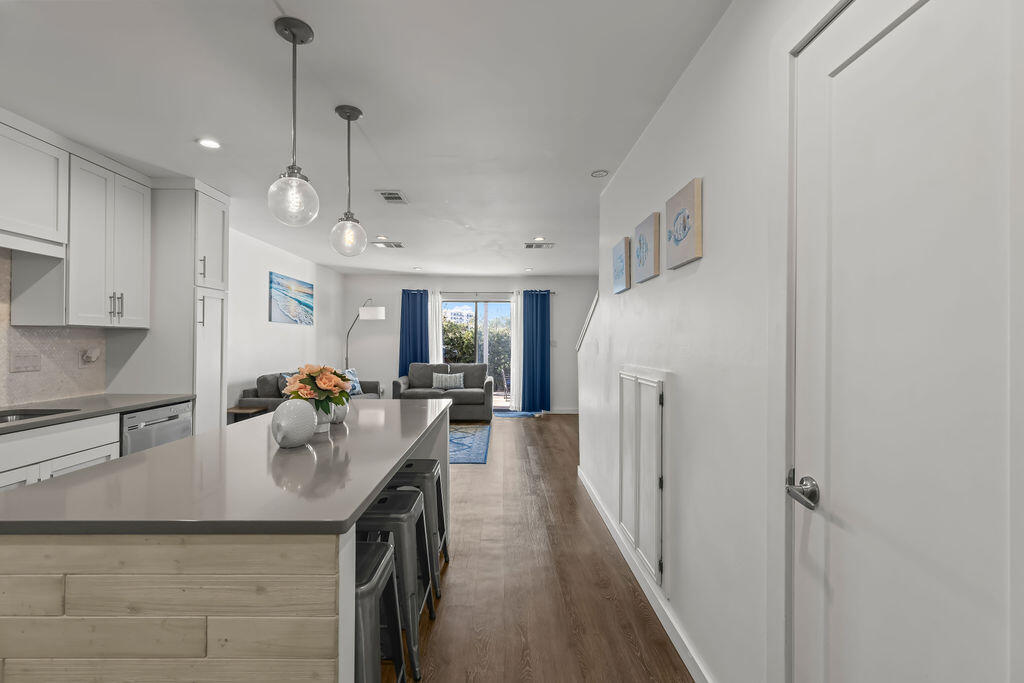 HOLIDAY ISLE - Residential