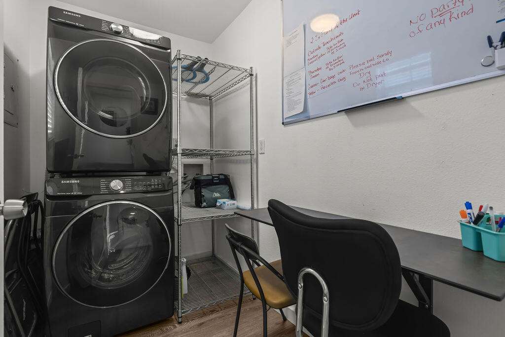 HOLIDAY ISLE - Residential