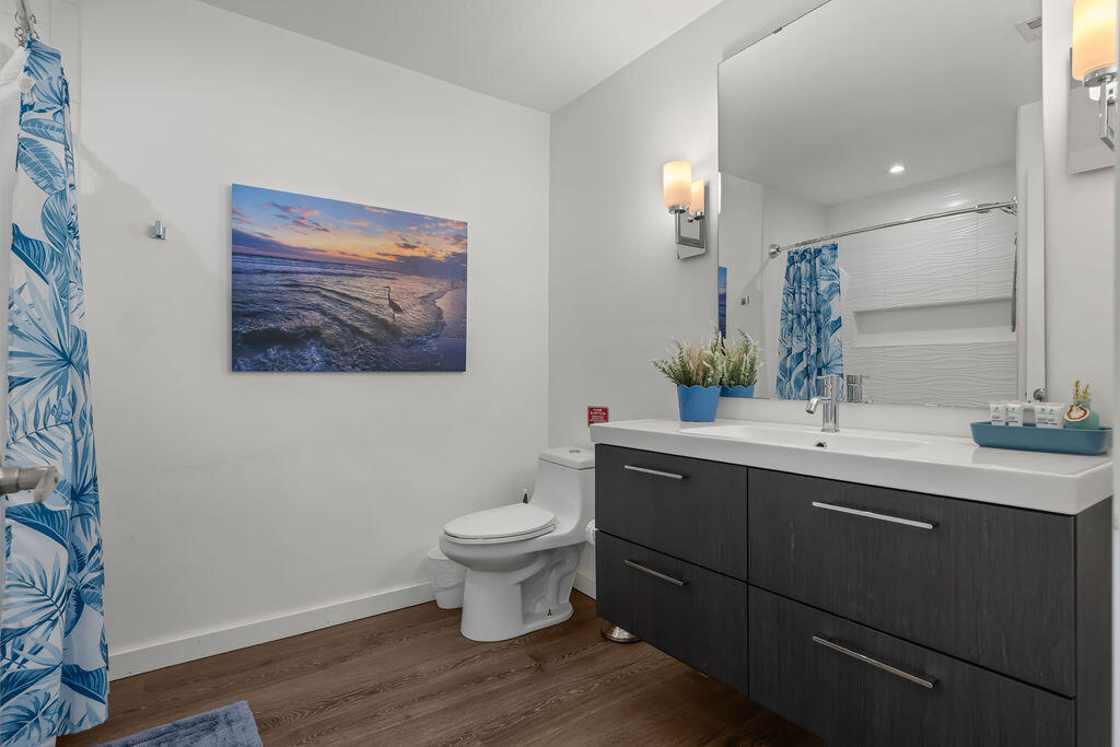 HOLIDAY ISLE - Residential