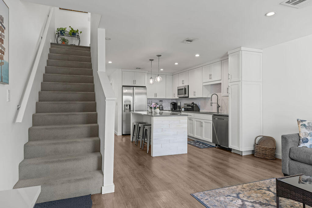 HOLIDAY ISLE - Residential