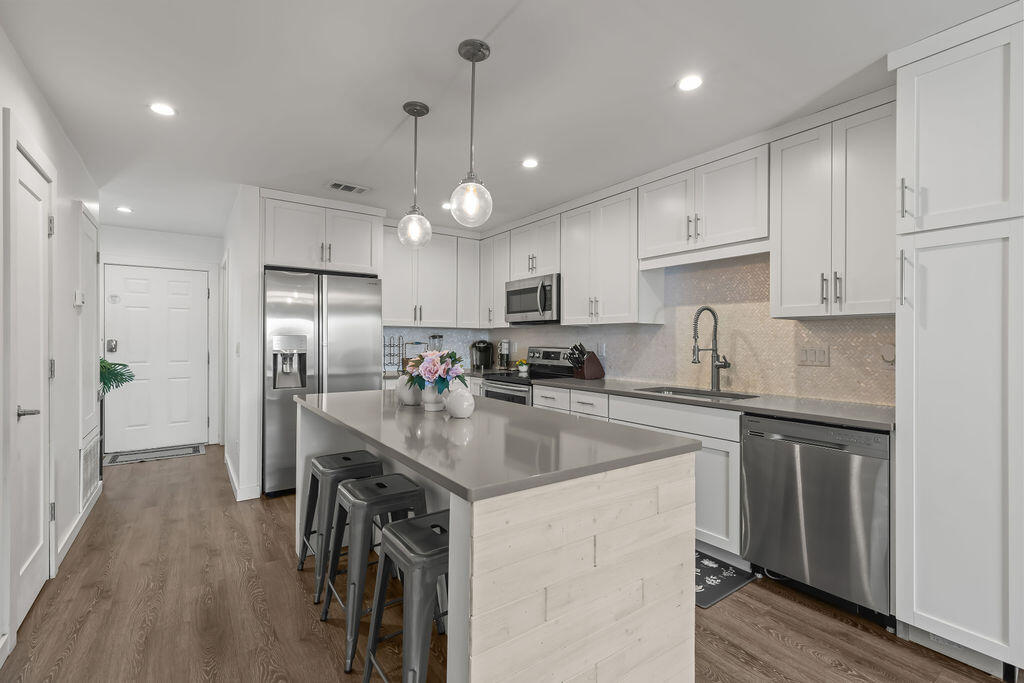 HOLIDAY ISLE - Residential