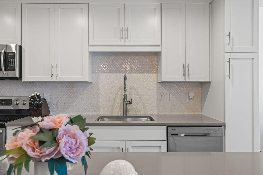 HOLIDAY ISLE - Residential