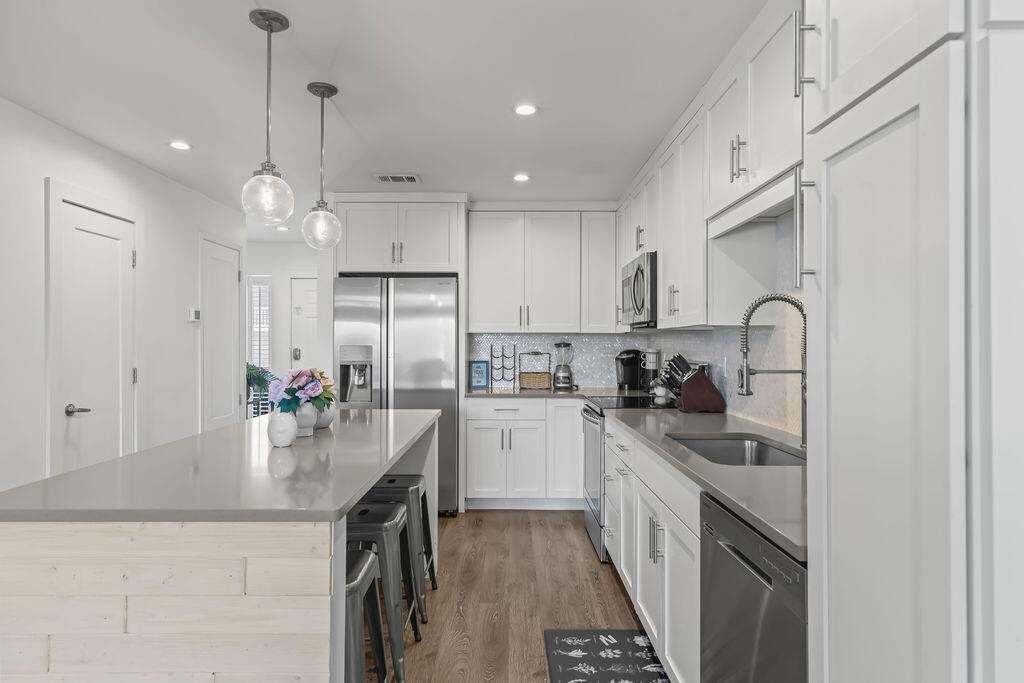 HOLIDAY ISLE - Residential