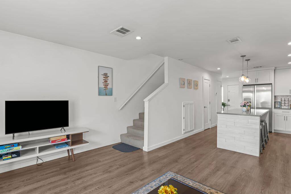 HOLIDAY ISLE - Residential