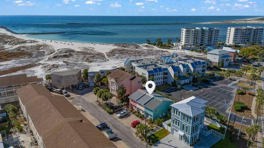 HOLIDAY ISLE - Residential