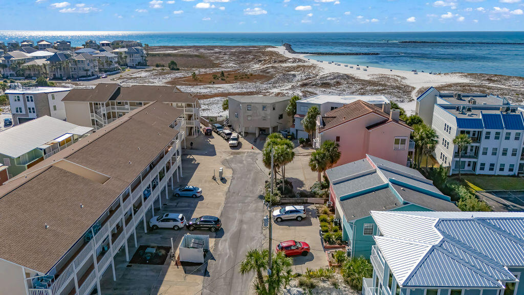 HOLIDAY ISLE - Residential