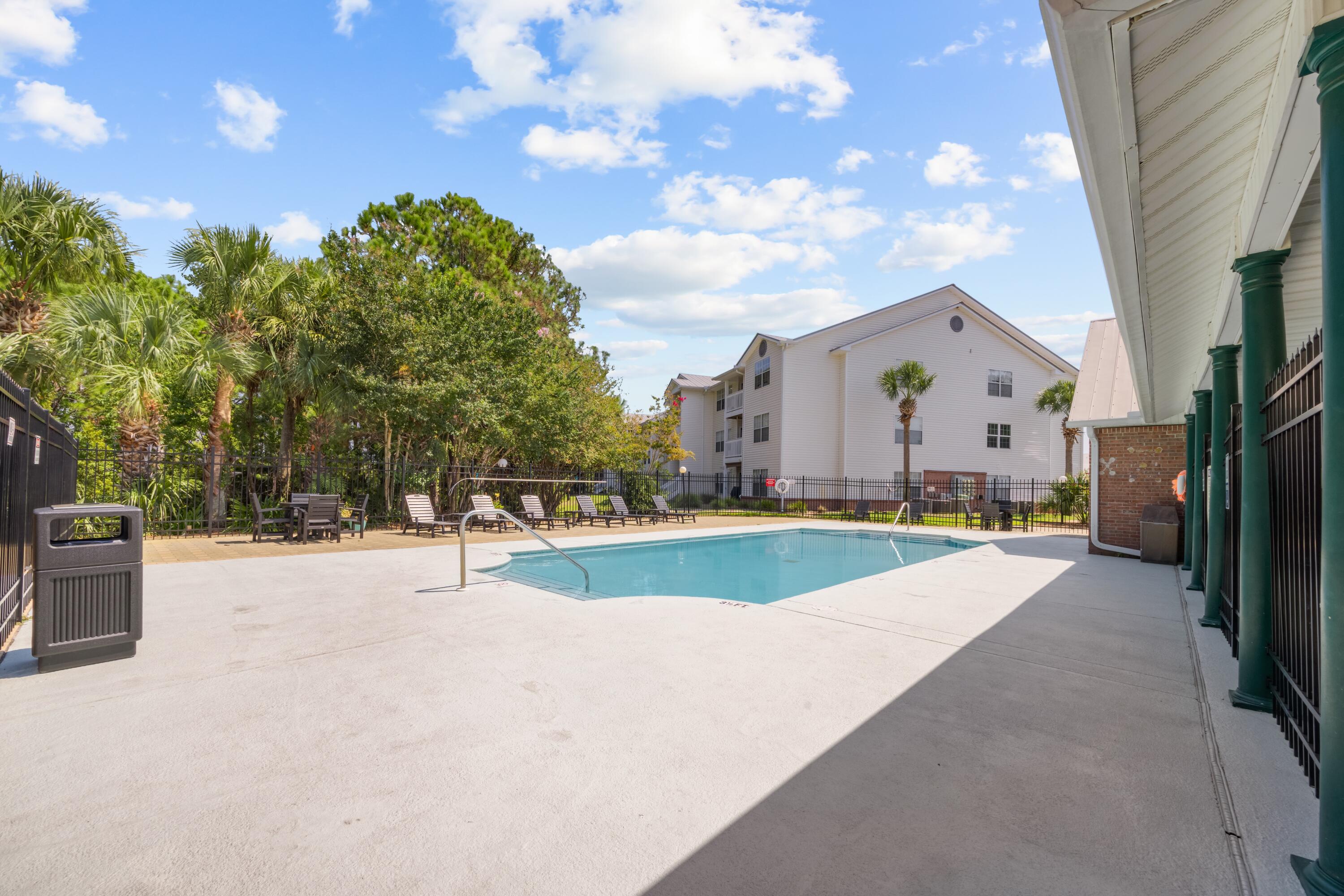 INDIAN LAKE - Residential