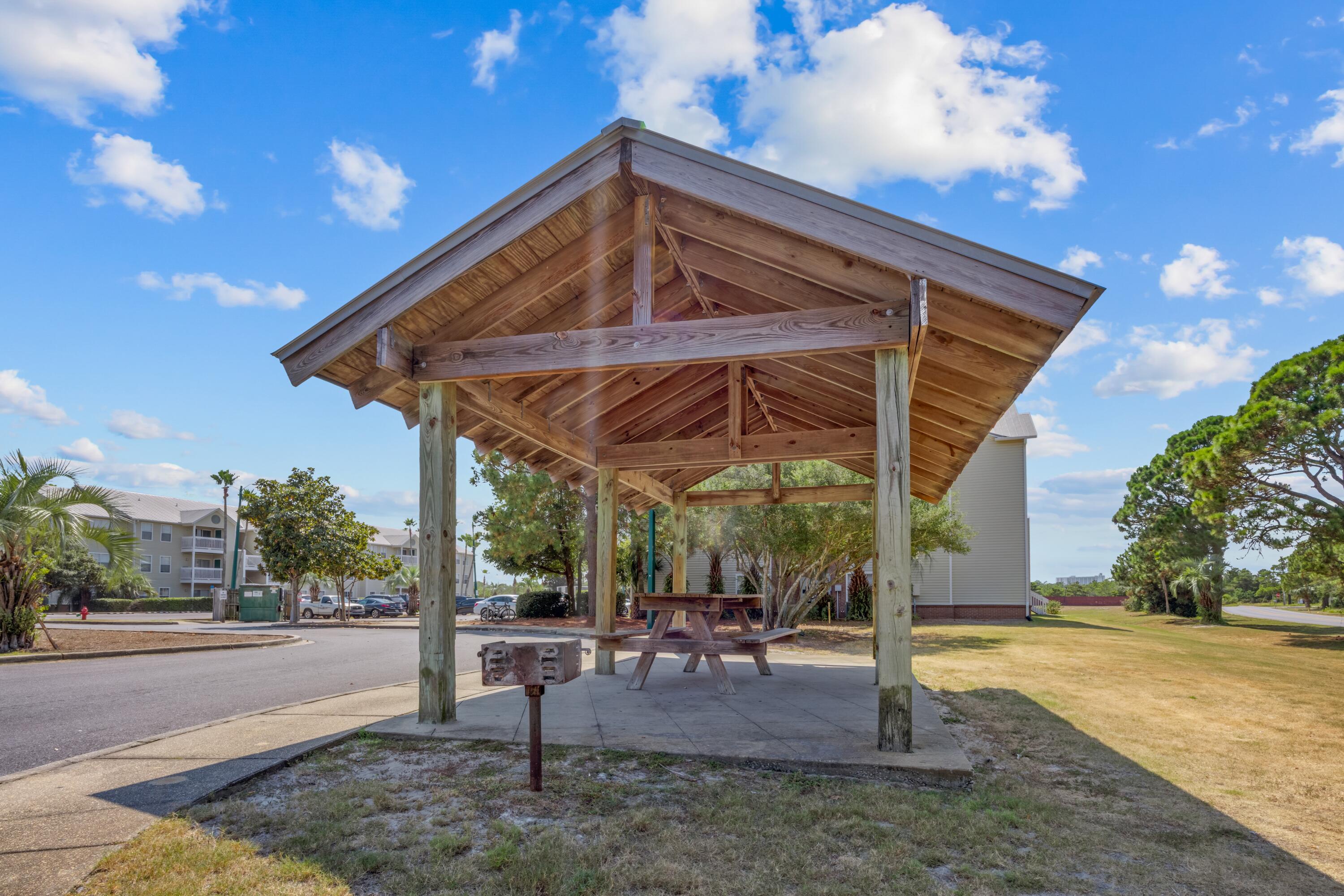 INDIAN LAKE - Residential