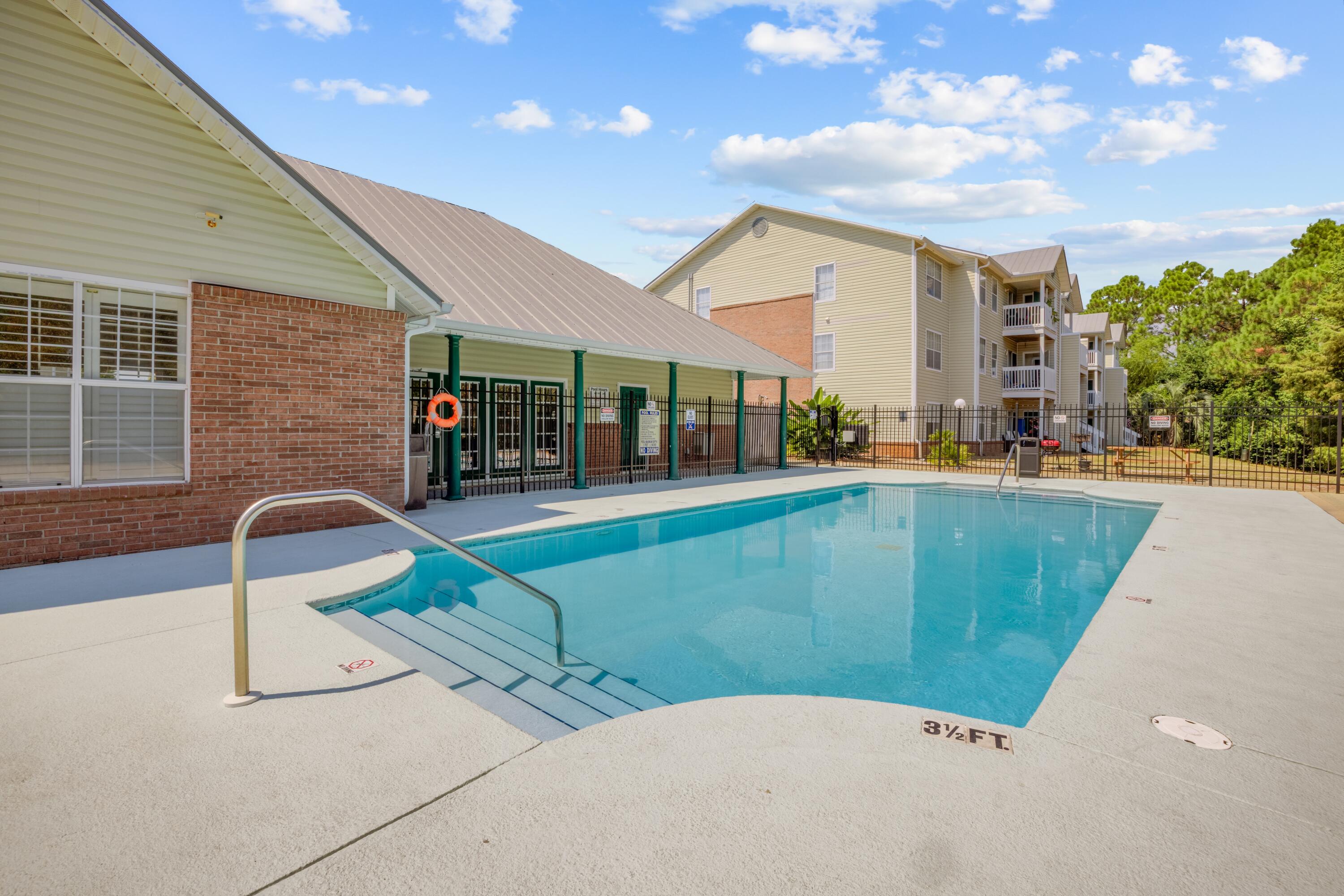 INDIAN LAKE - Residential