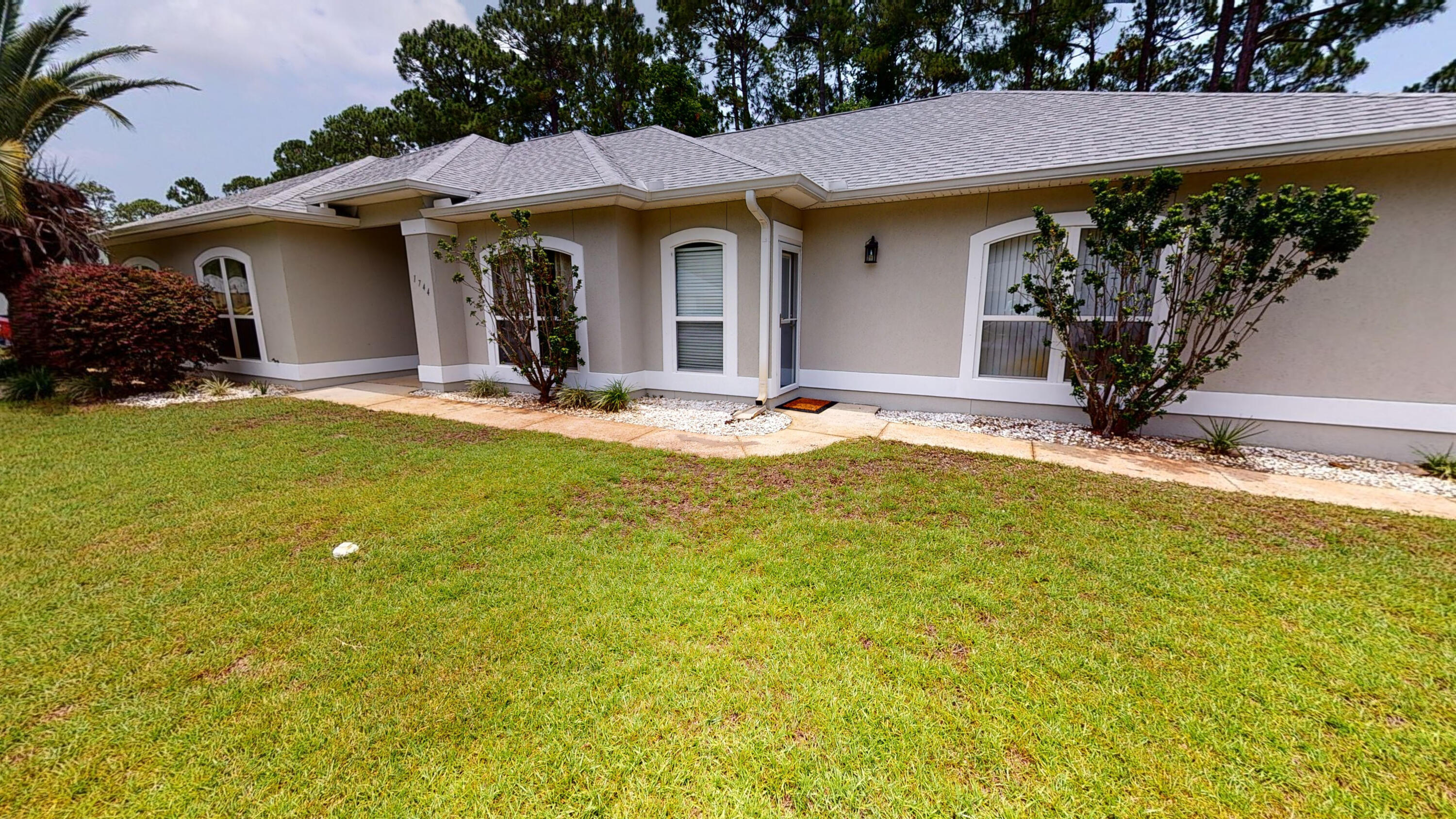 SMUGGLERS COVE - Residential